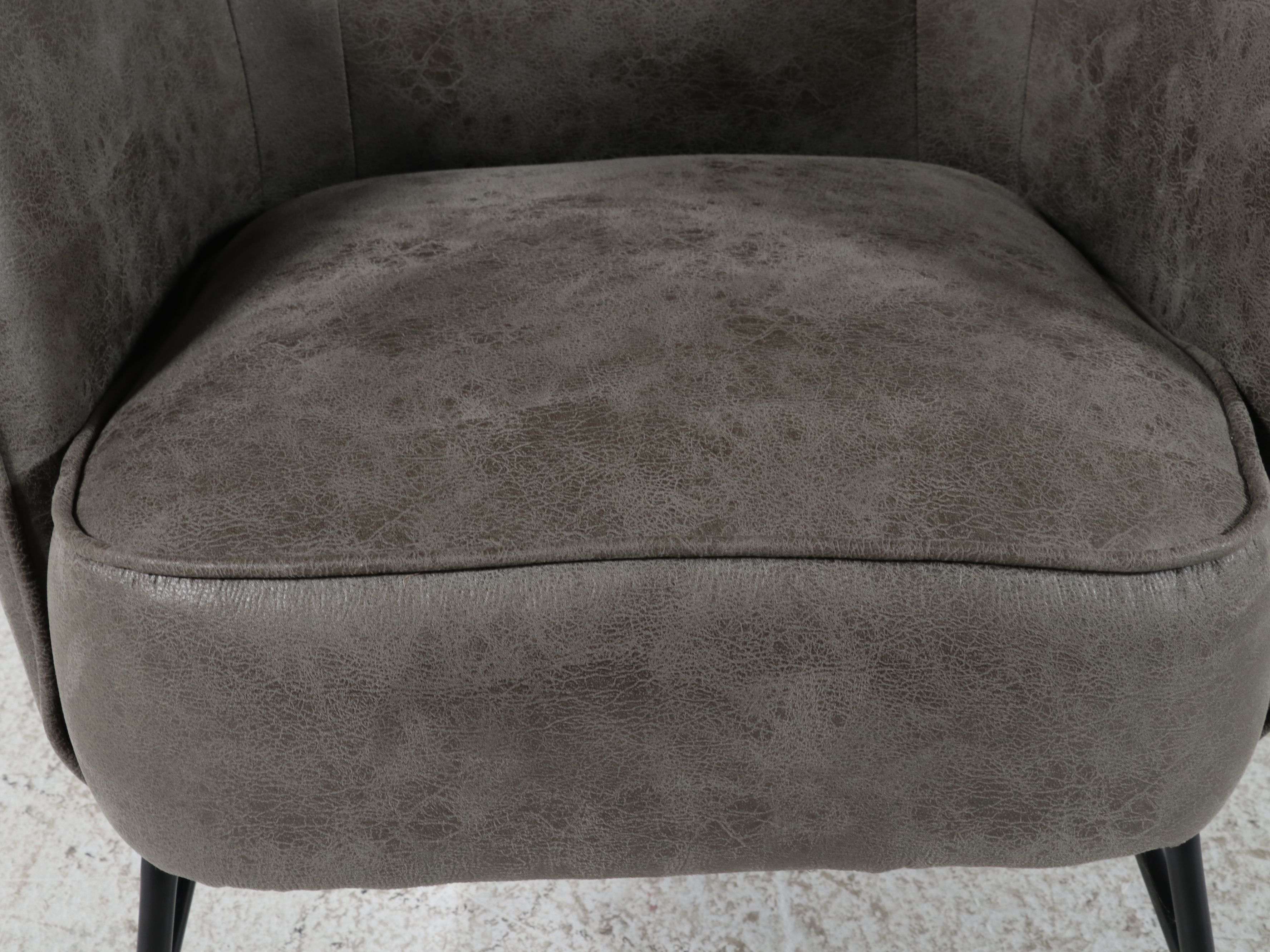 Pair of Emerald Home Furnishings "Franky" Wingback Accent Chairs