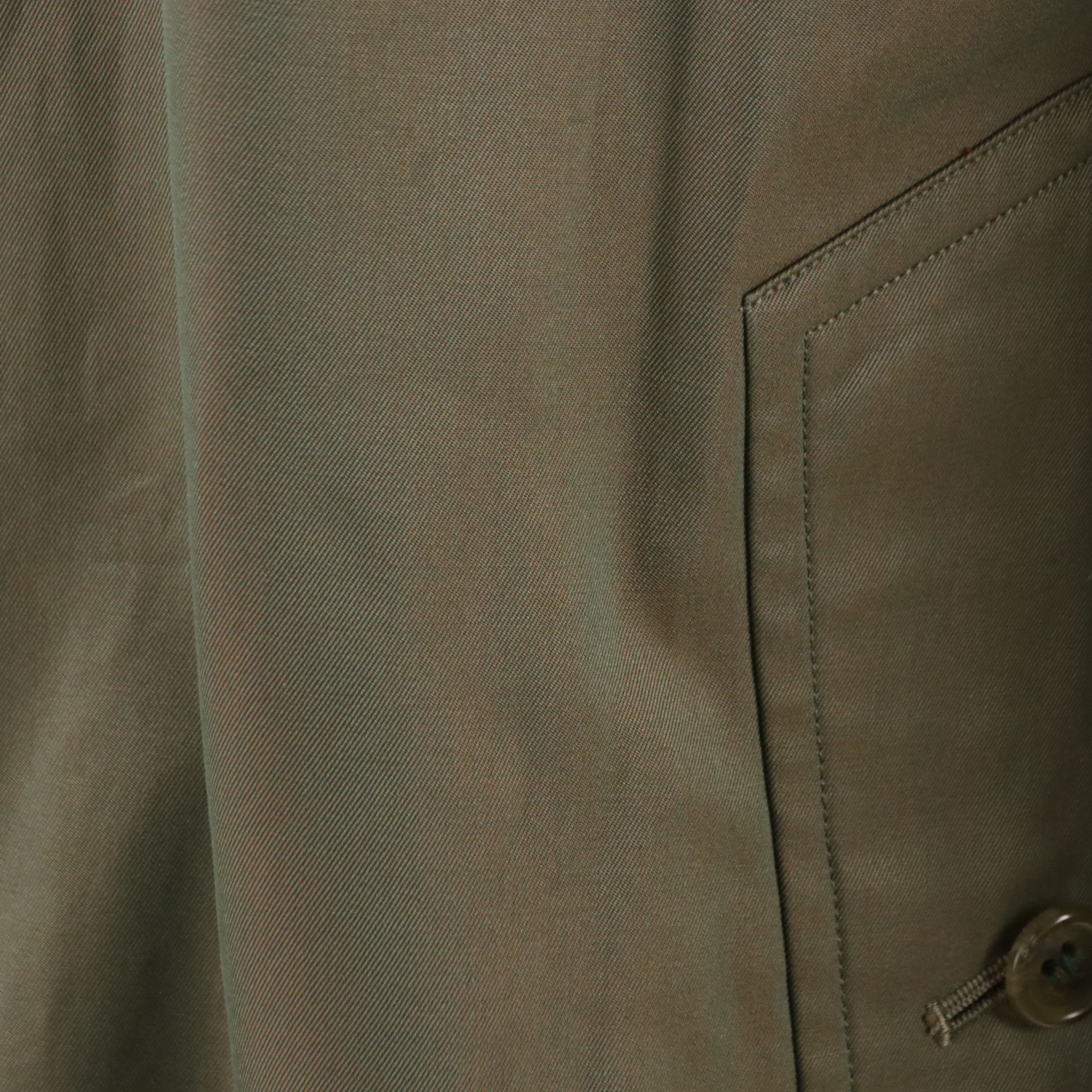 Men's Burberrys Raincoat in Iridescent Shot Cotton