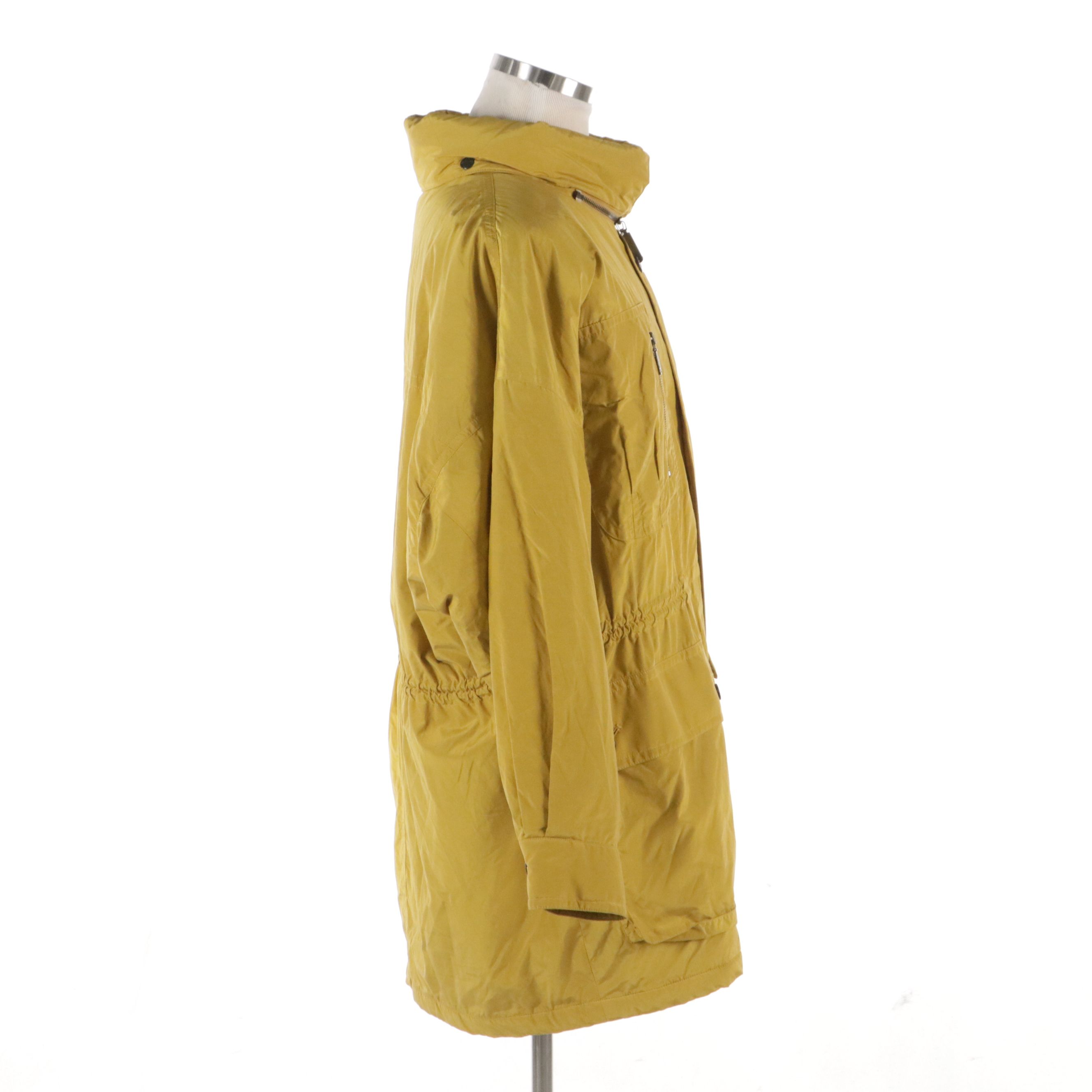 Men's Burberrys Polyester Zipper and Button-Front Down Coat with Wool Lining