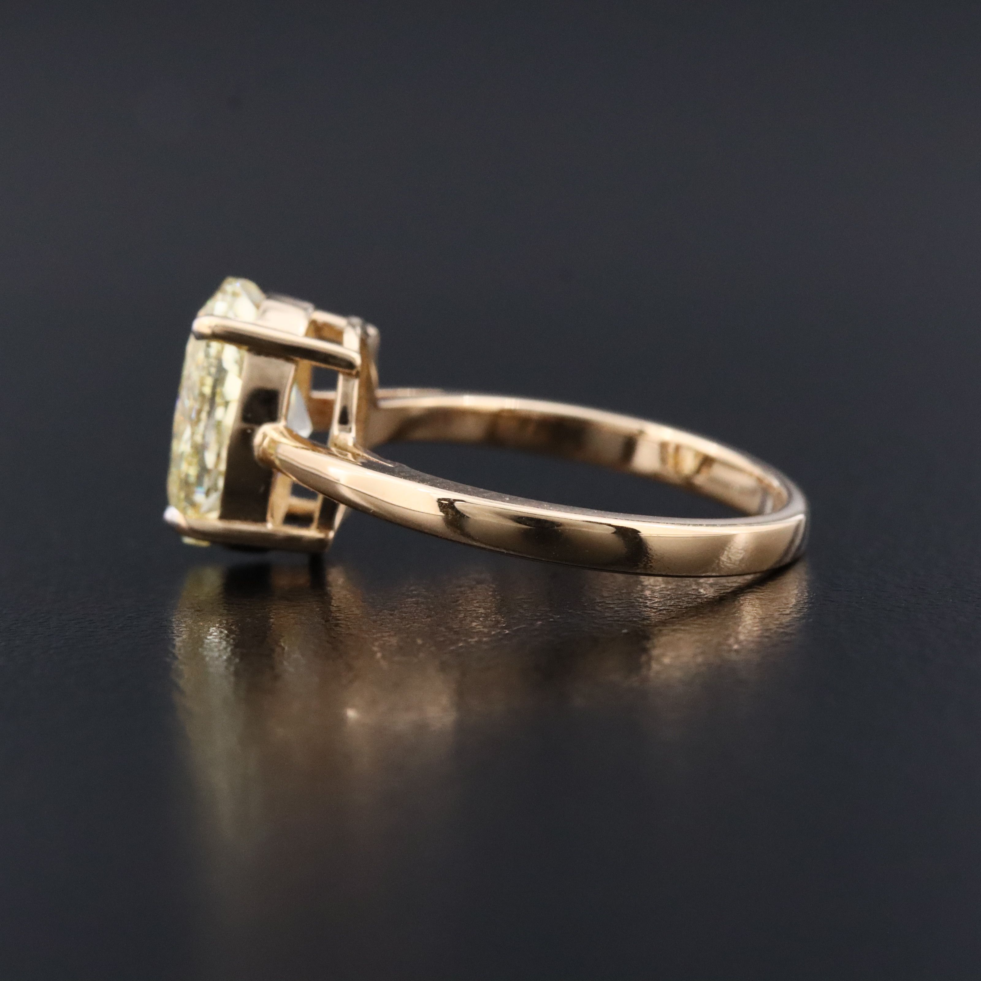 18K 3.02 CT Lab Grown Fancy Intense Yellow Diamond Ring with IGI Report