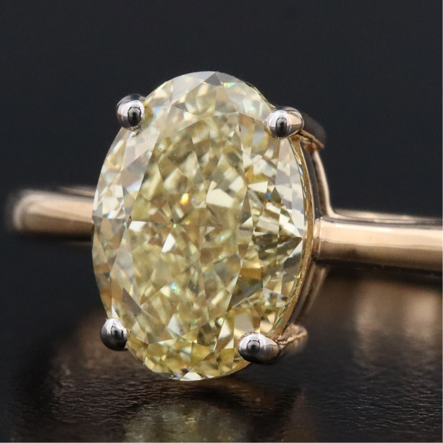 18K 3.02 CT Lab Grown Fancy Intense Yellow Diamond Ring with IGI Report