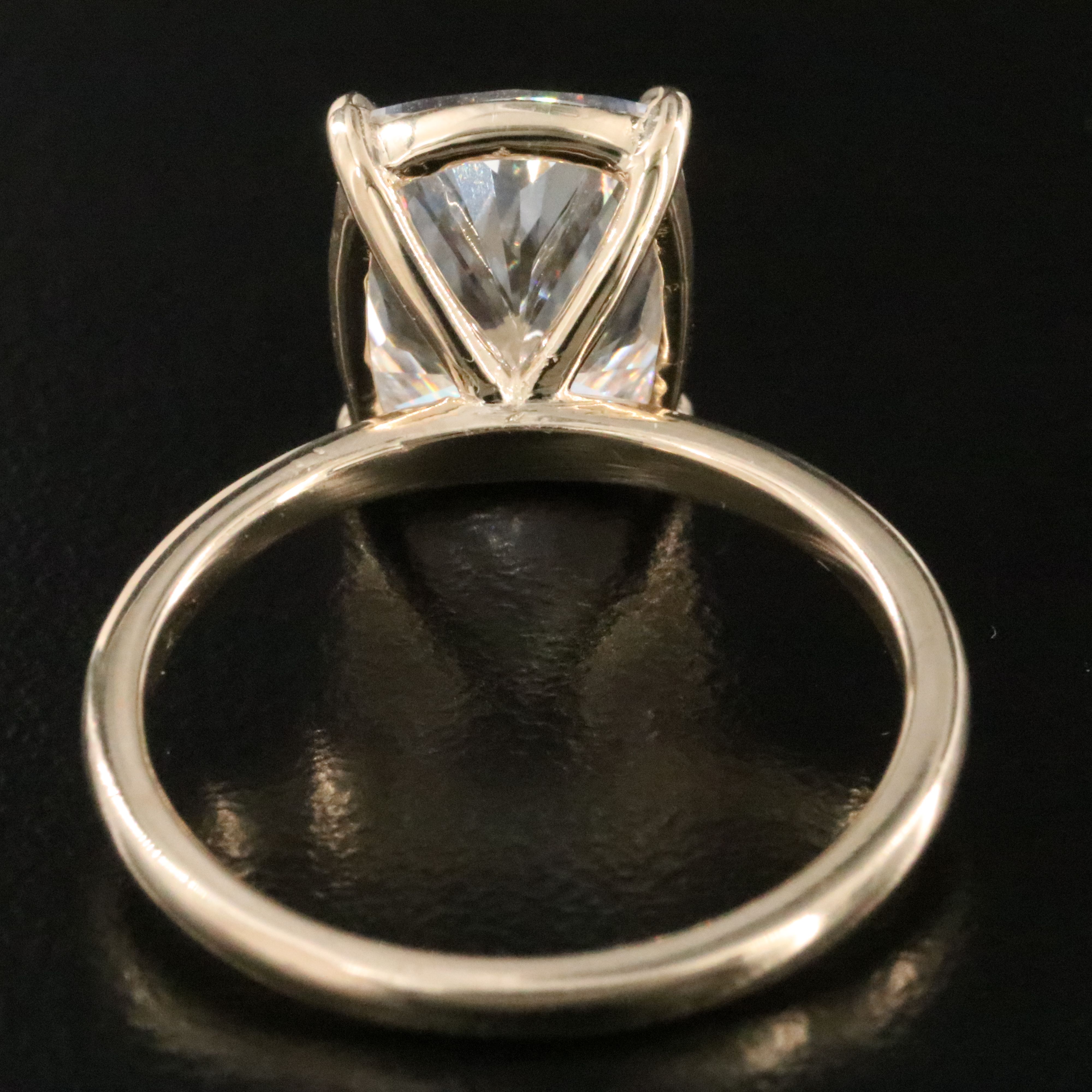 14K 4.05 CT Lab Grown Diamond Solitaire Ring with IGI Report