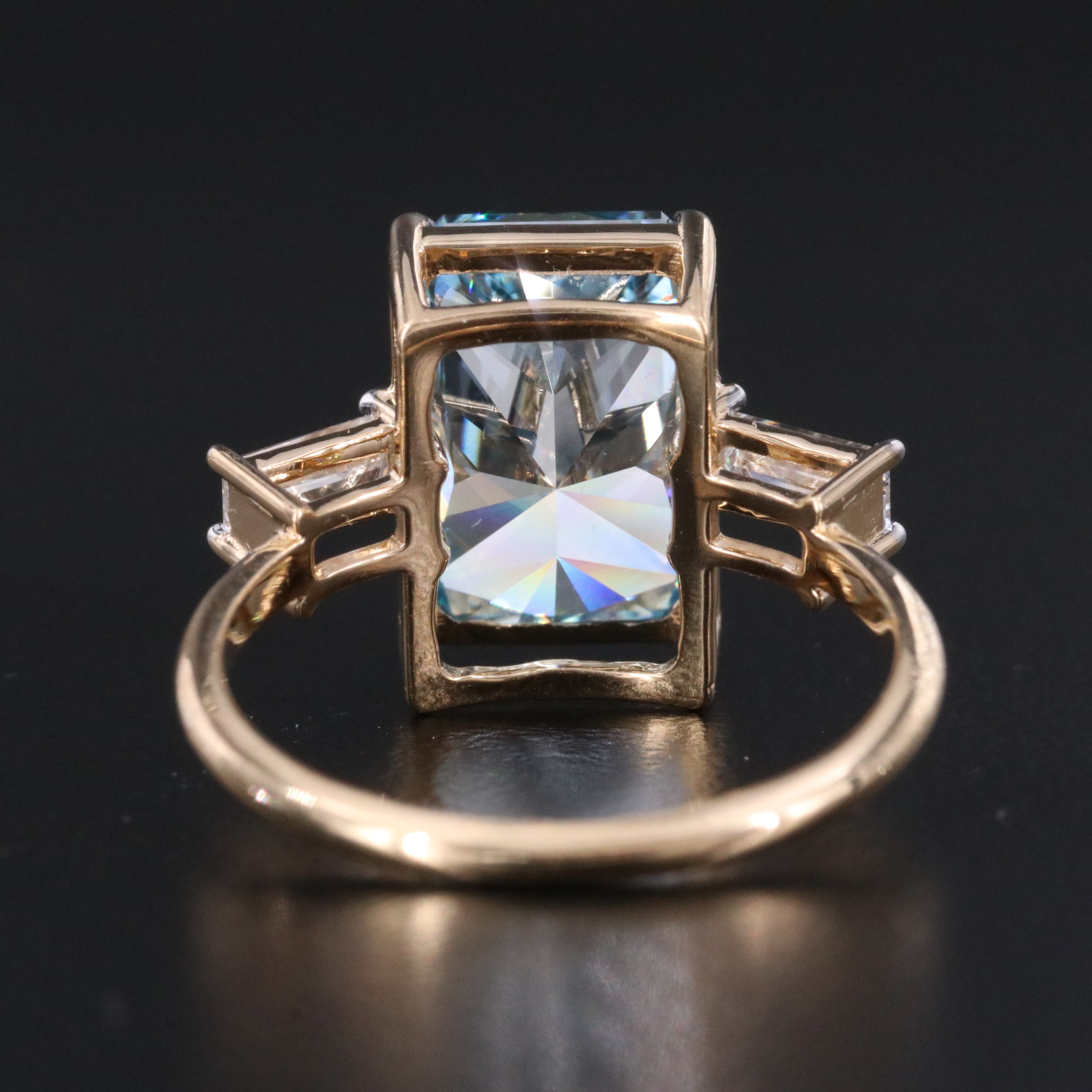 18K 5.37 CTW Lab Grown Diamond Ring with Fancy Vivid Blue Center and IGI Report