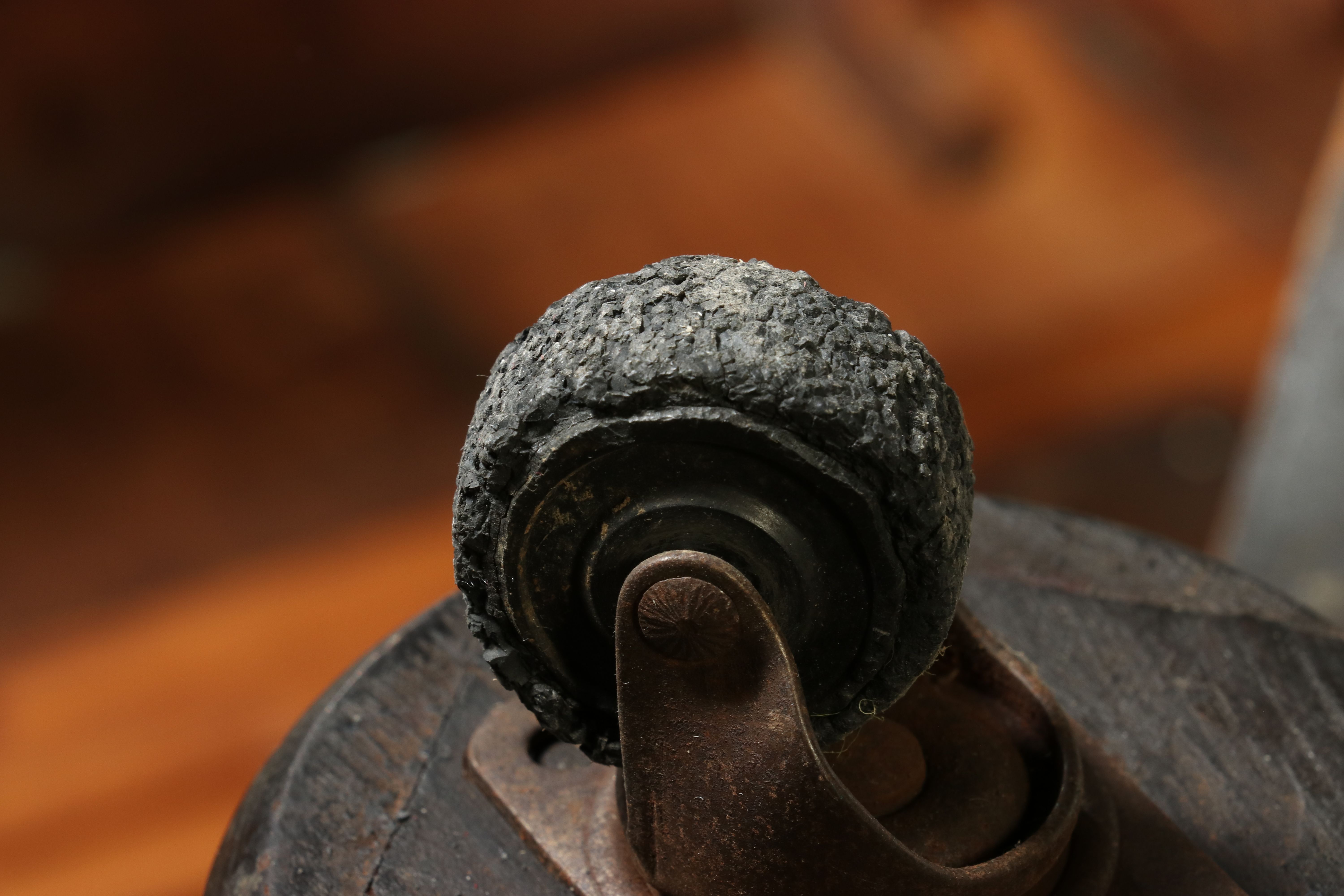Renaissance Revival Walnut Dining Table, Late 19th to Early 20th Century