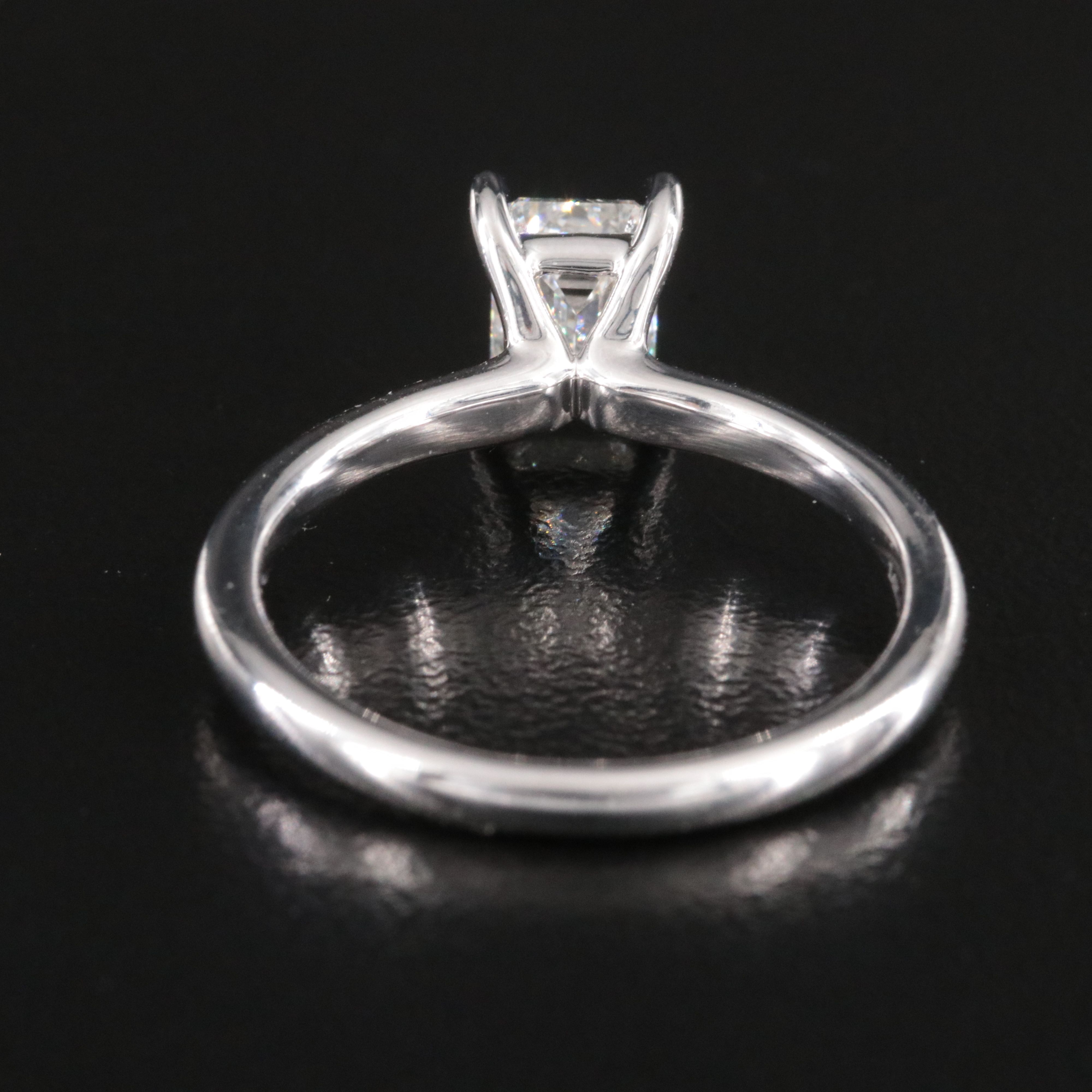 14K 1.00 CT Lab Grown Diamond Solitaire Ring with IGI Report