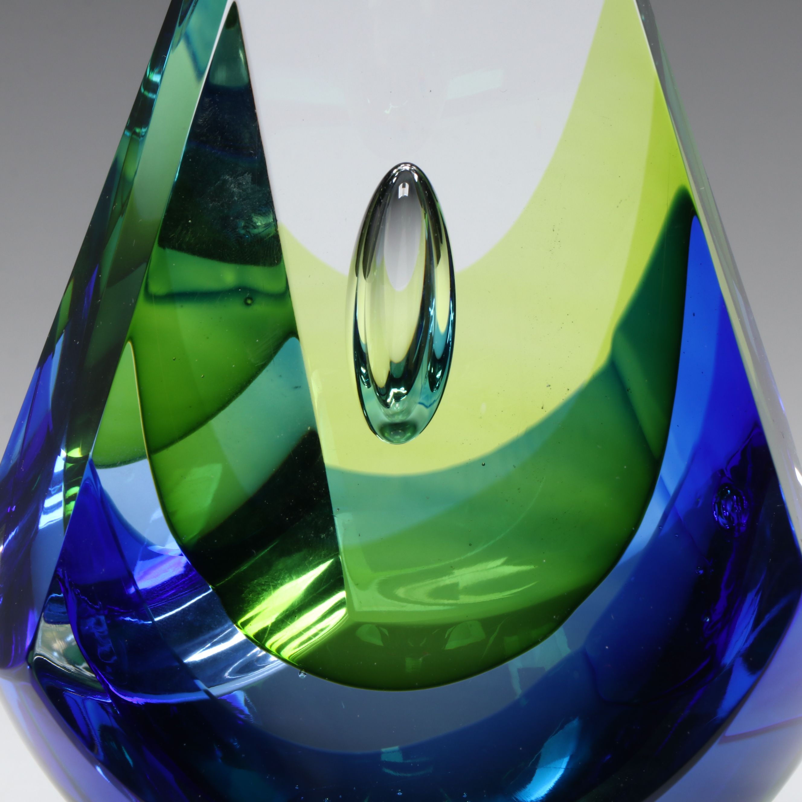 Robert Phillips Teardrop Overlay Art Glass Sculpture, 2014