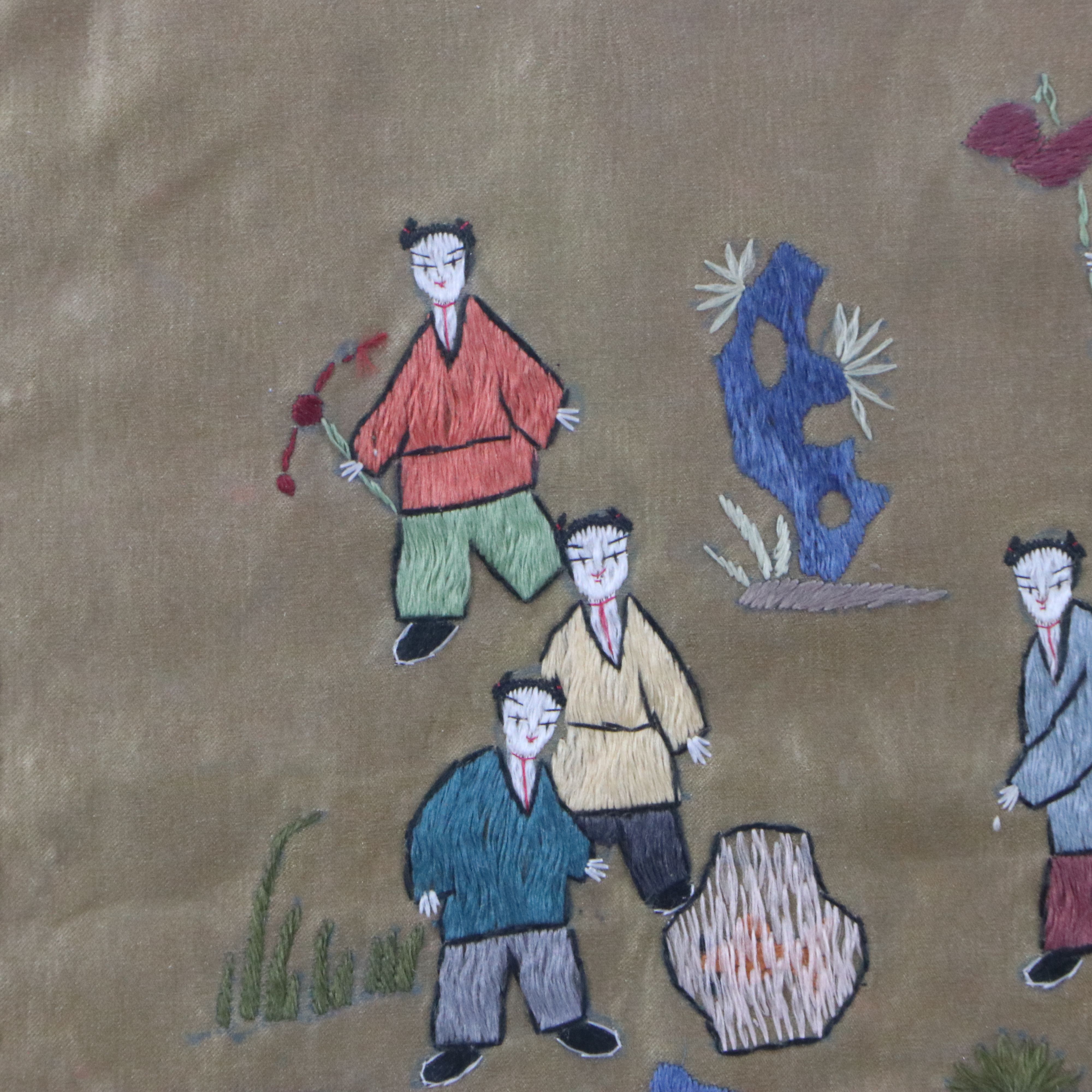 Chinese Embroidered Silk Panel "100 Children," Late 20th to Early 21st Century