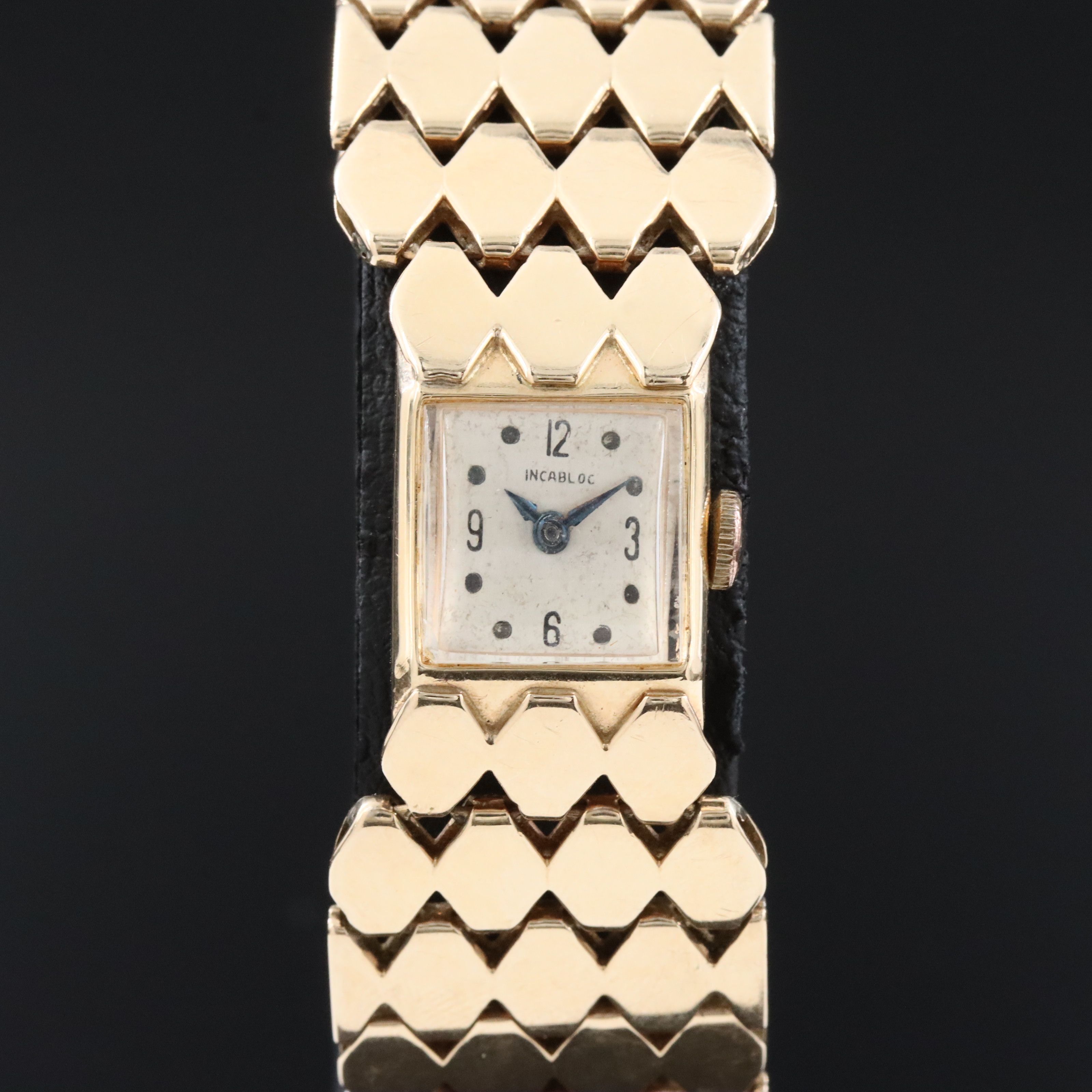 14K Suprecis Incabloc Retro Style Manual Wind Watch