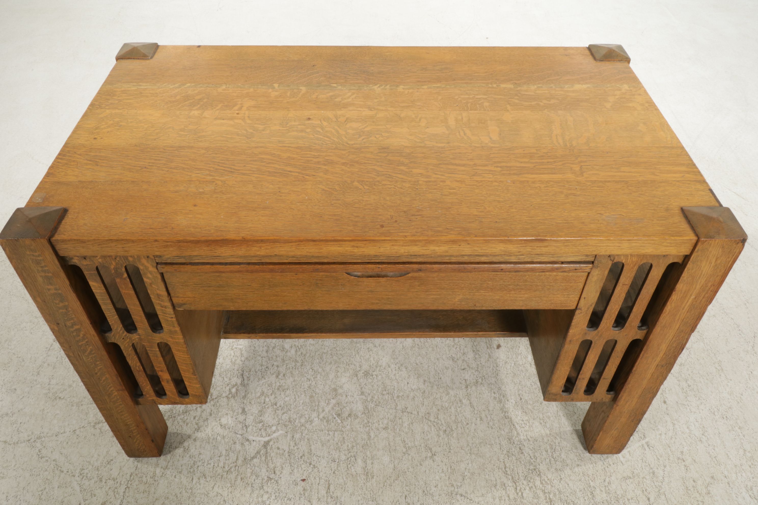 Stickley Brothers Style Arts & Crafts Quarter Sawn Oak Desk