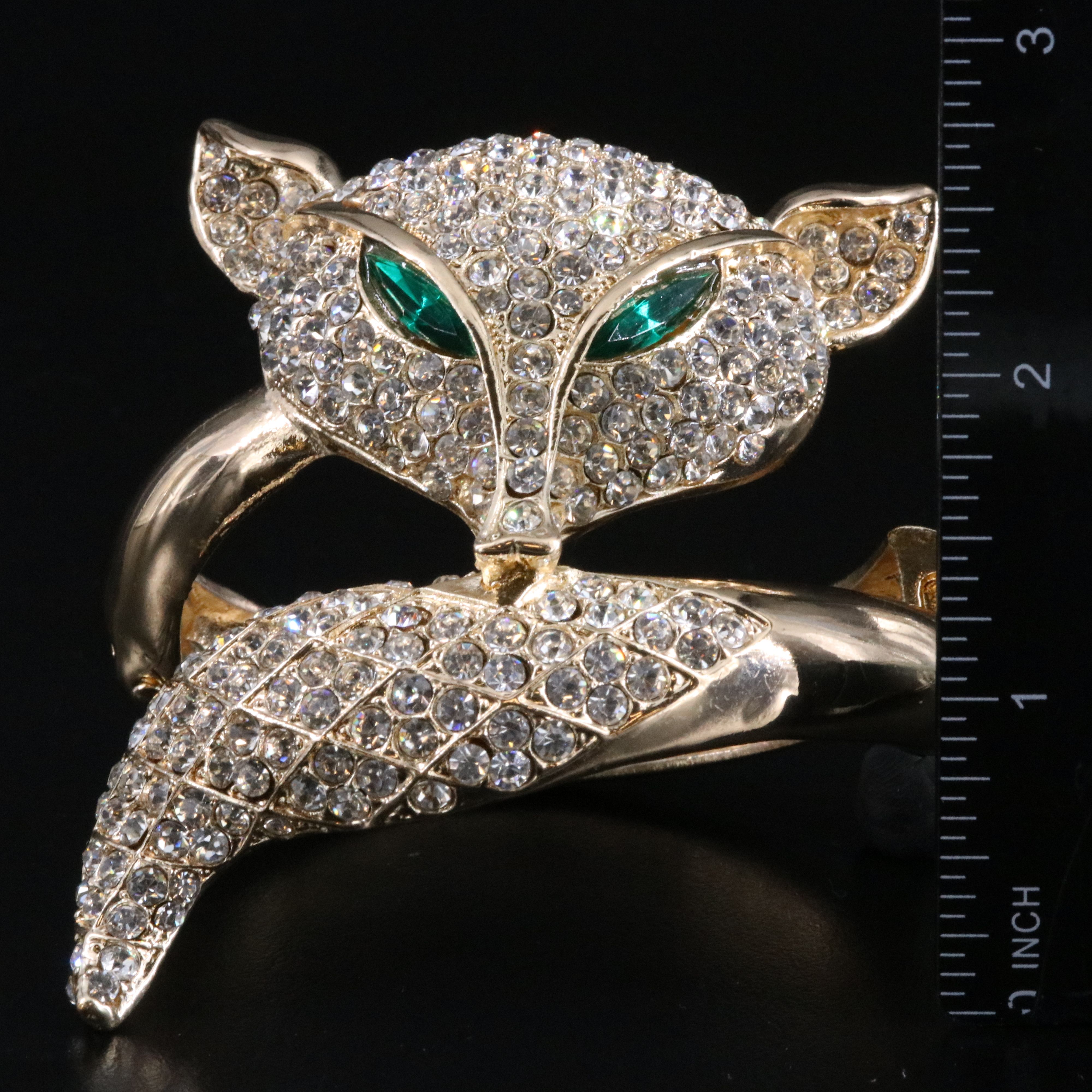 Natasha Fox Rhinestone Clamper