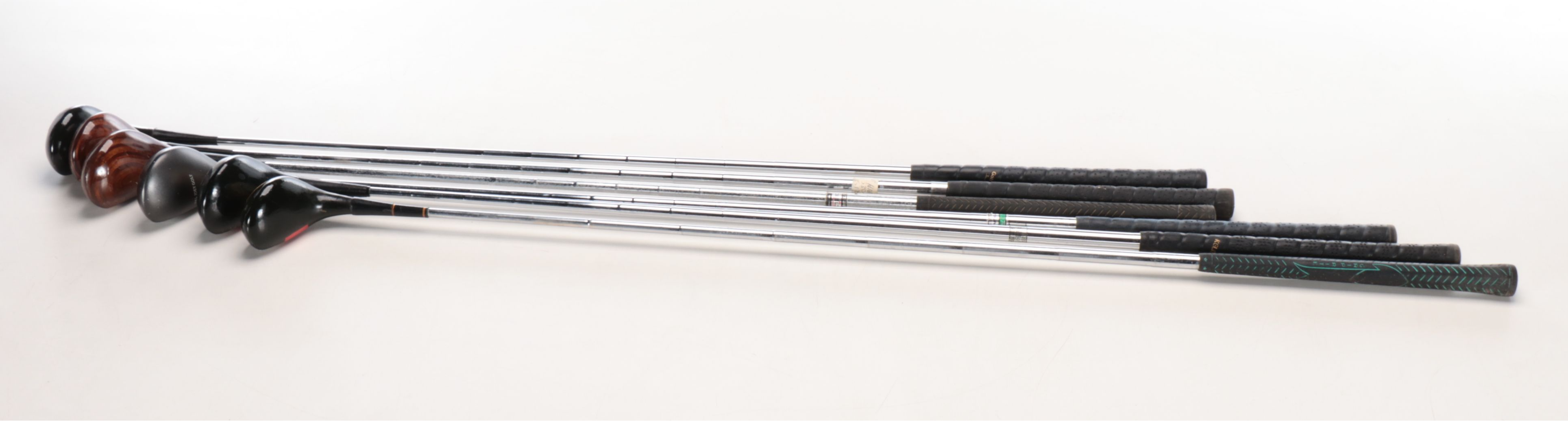 Palm Springs Golf Bag with Diamond and More Golf Clubs