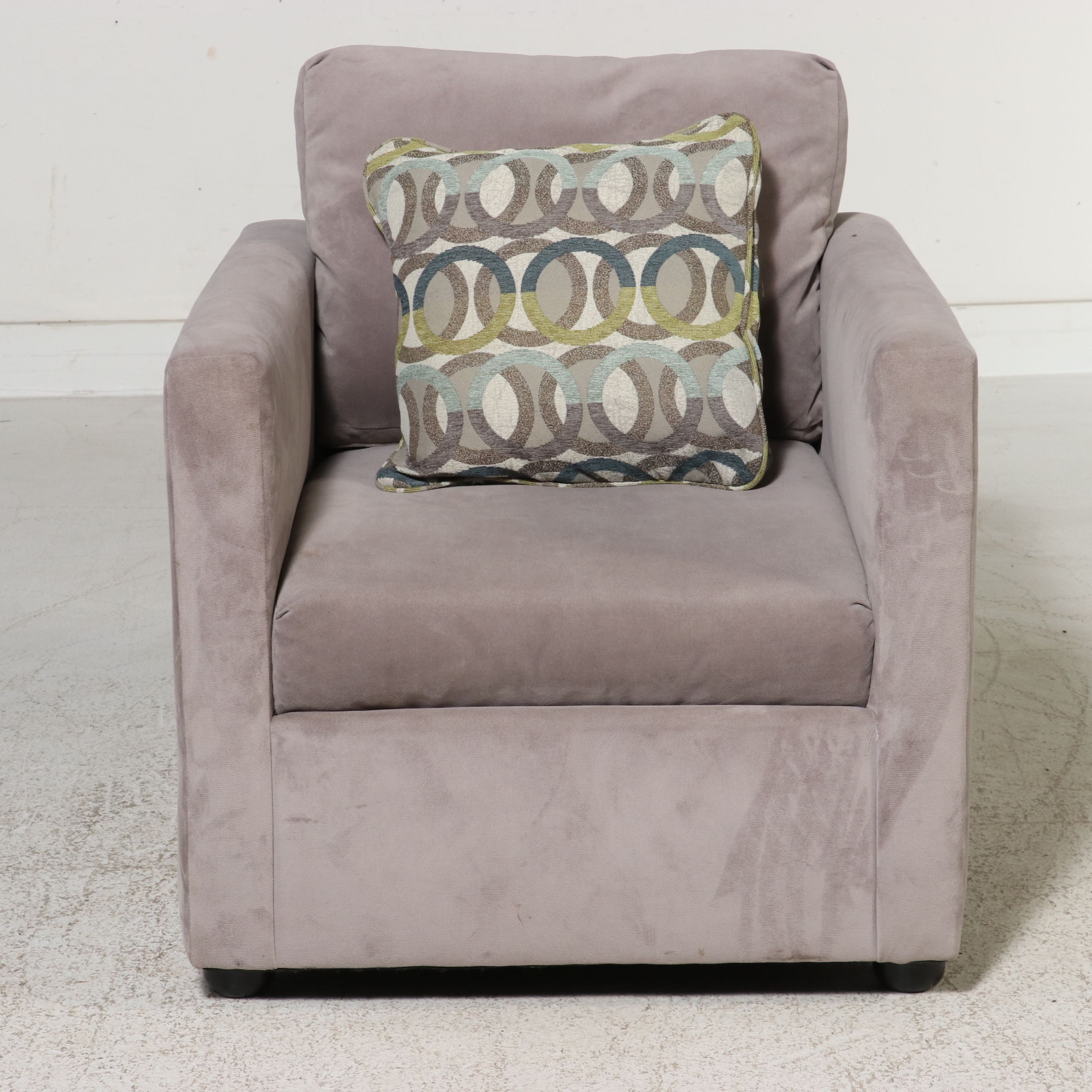 Klaussner Home Furnishings "Tort Stee" Upholstered Accent Chair