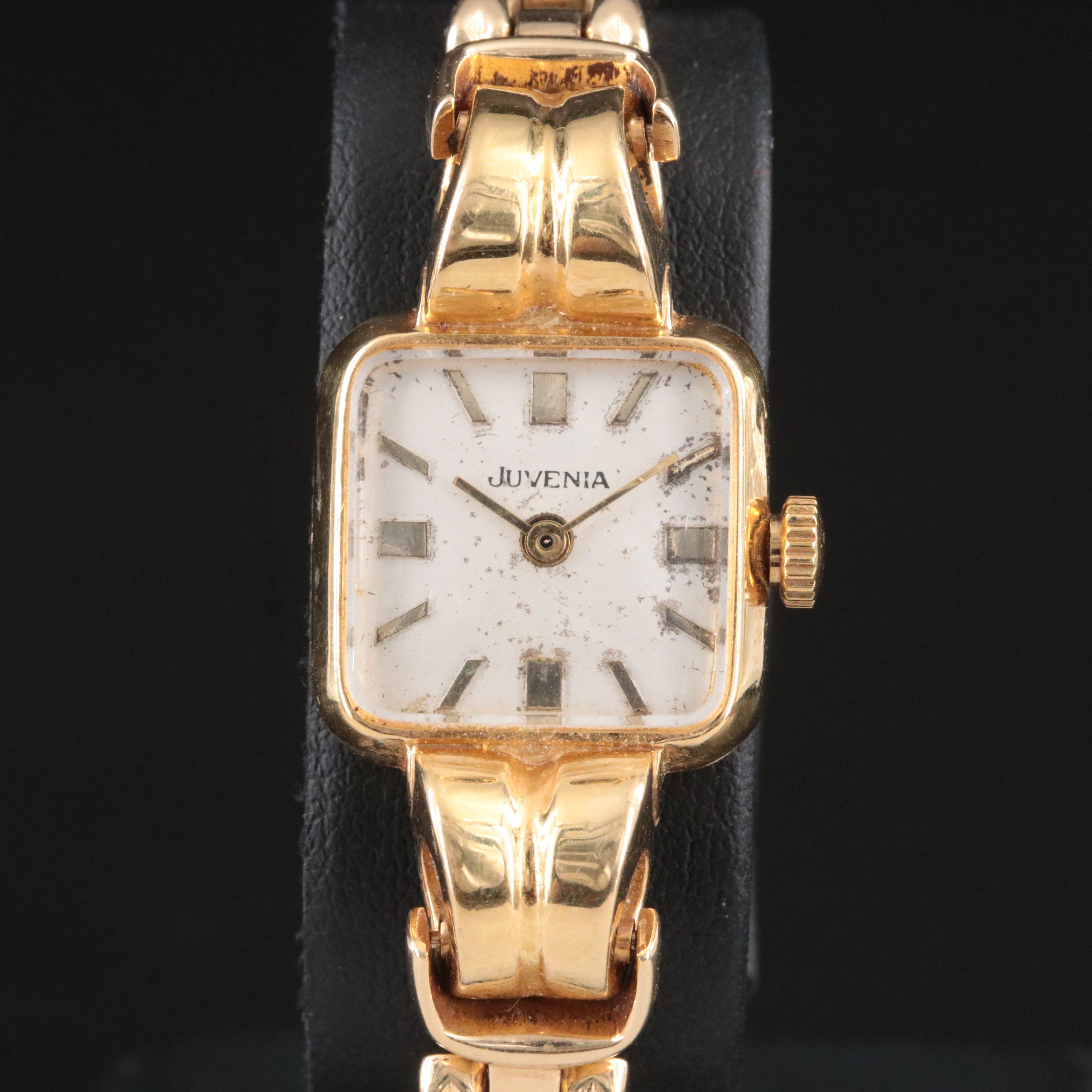18K Juvenia Quartz Movement Retrofit Swiss Dress Watch