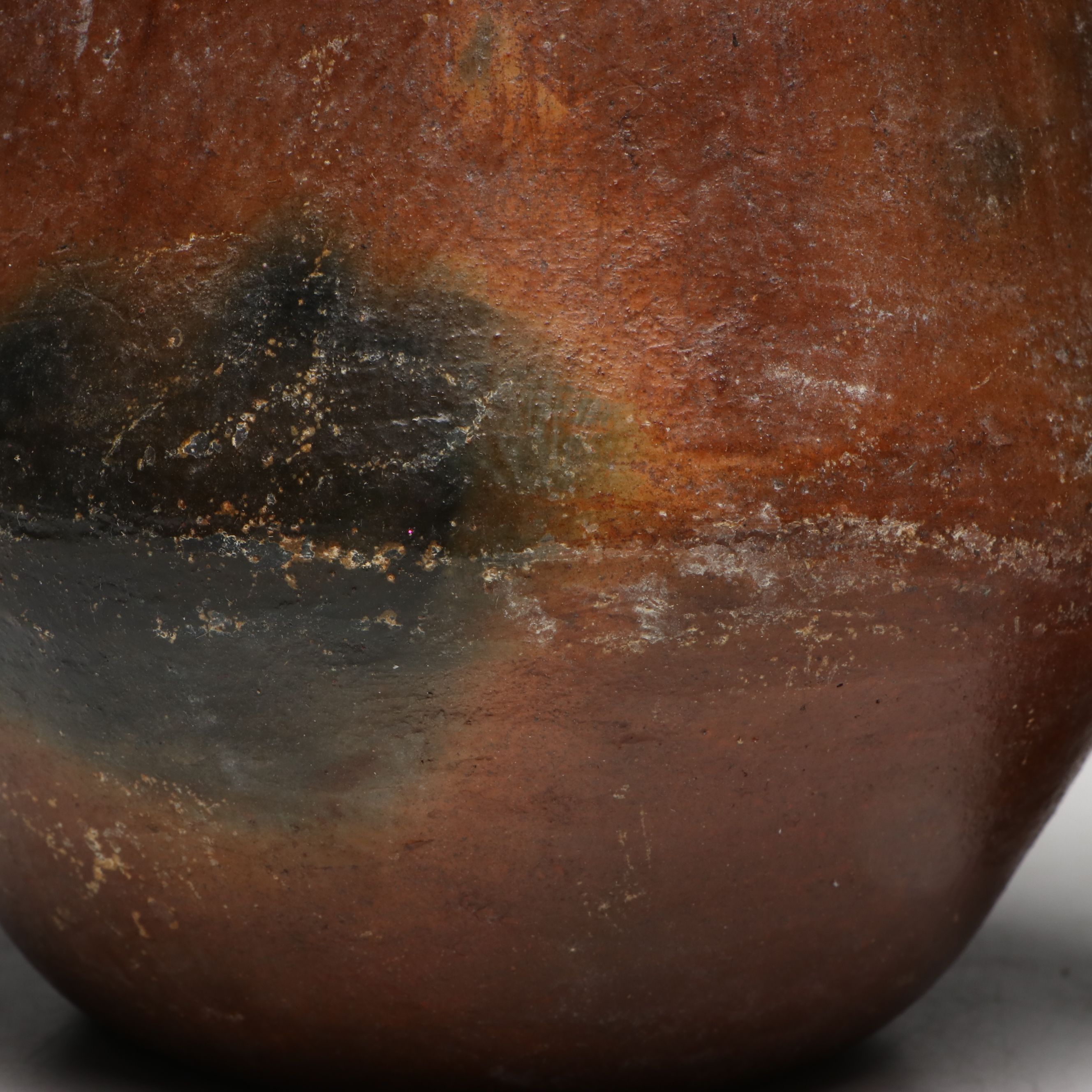 Diné Navajo Piñon Pitch Earthenware Vessels