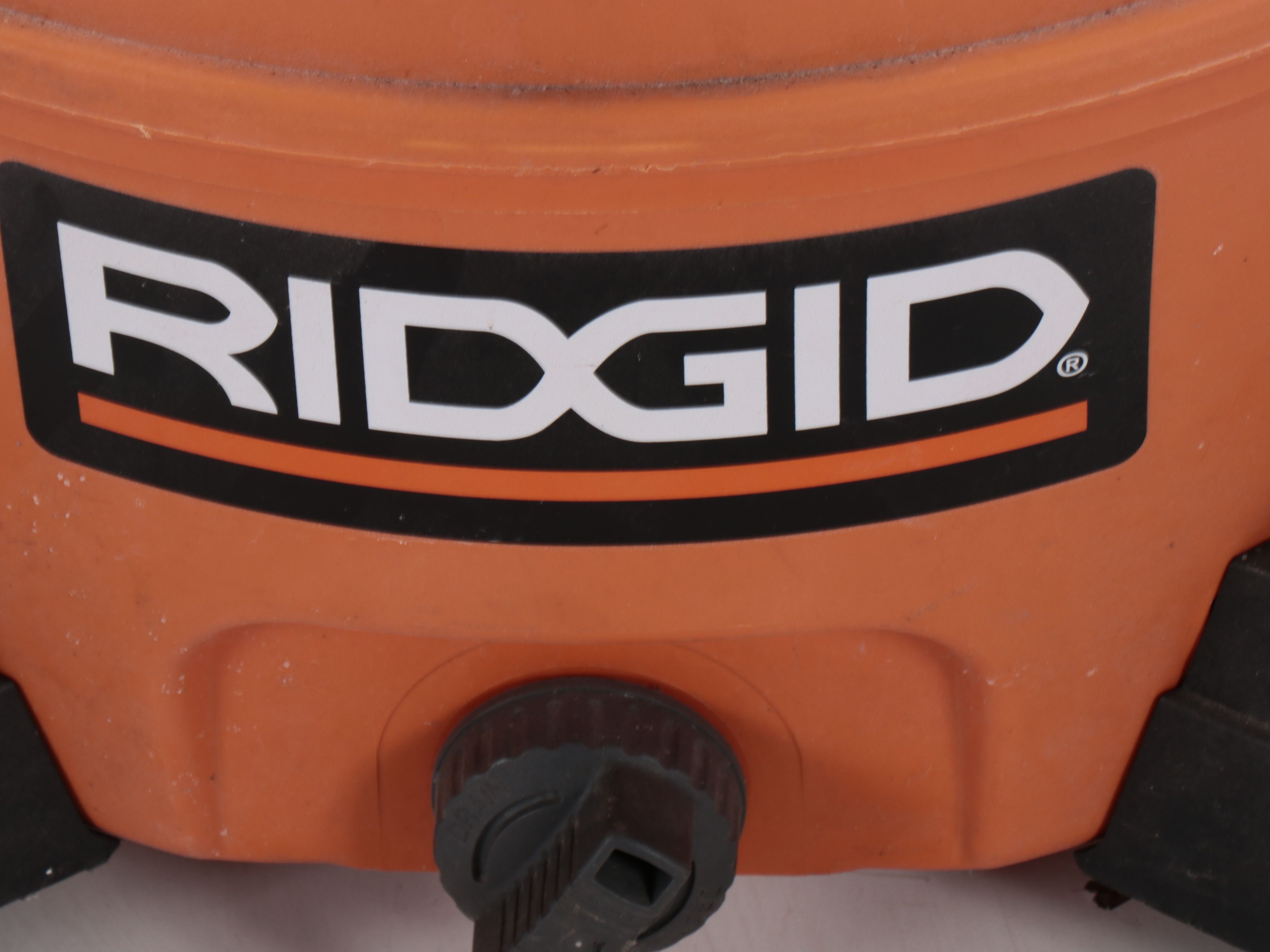 Rigid Shop-Vac with Milwaukee Hand Cart