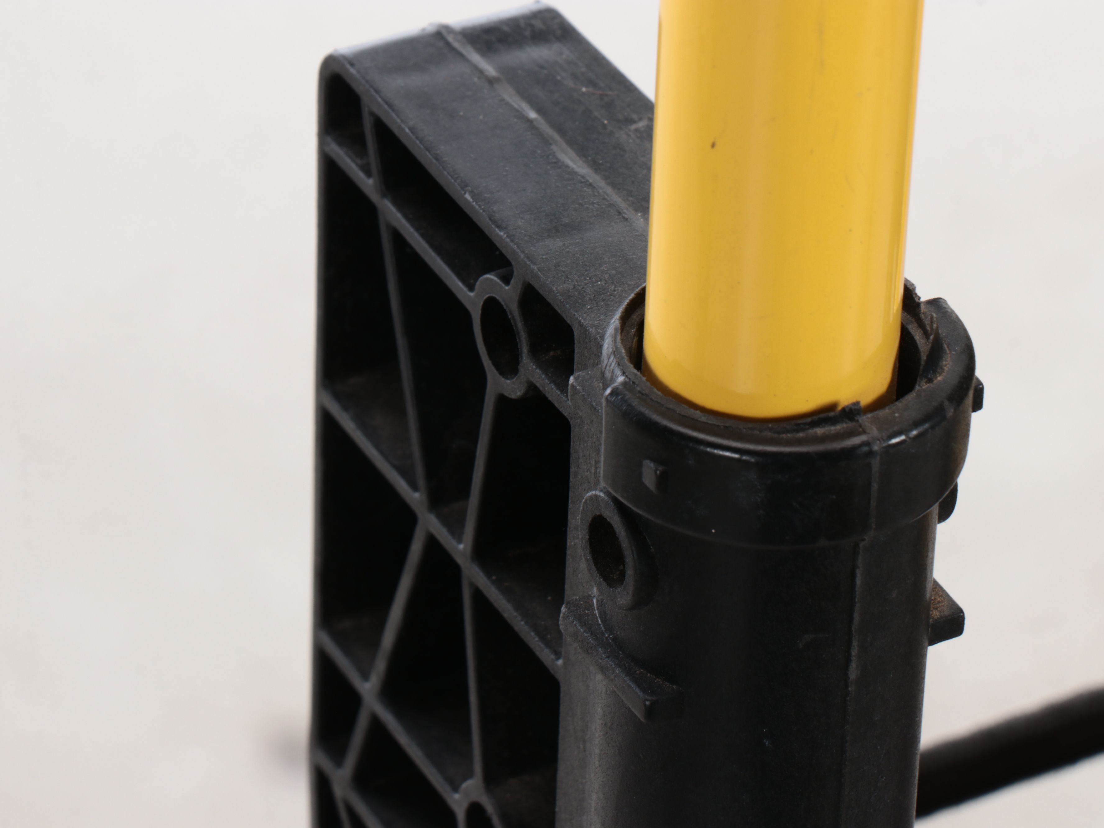 Rigid Shop-Vac with Milwaukee Hand Cart