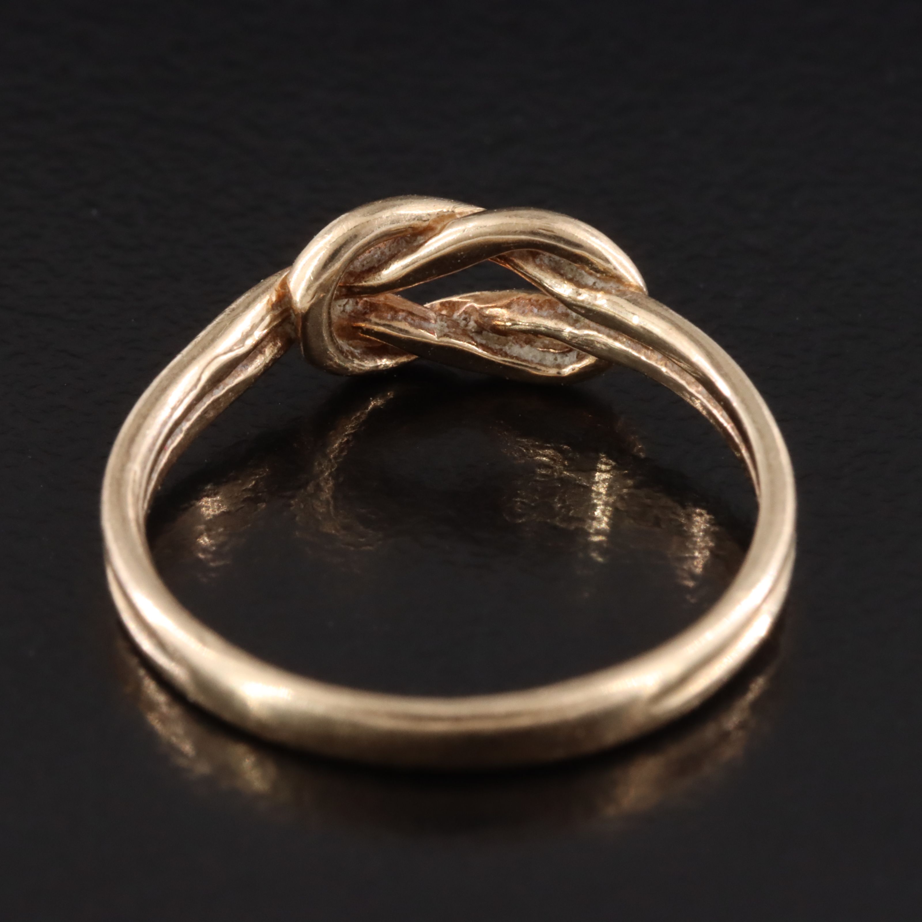 10K Love Knot Ring