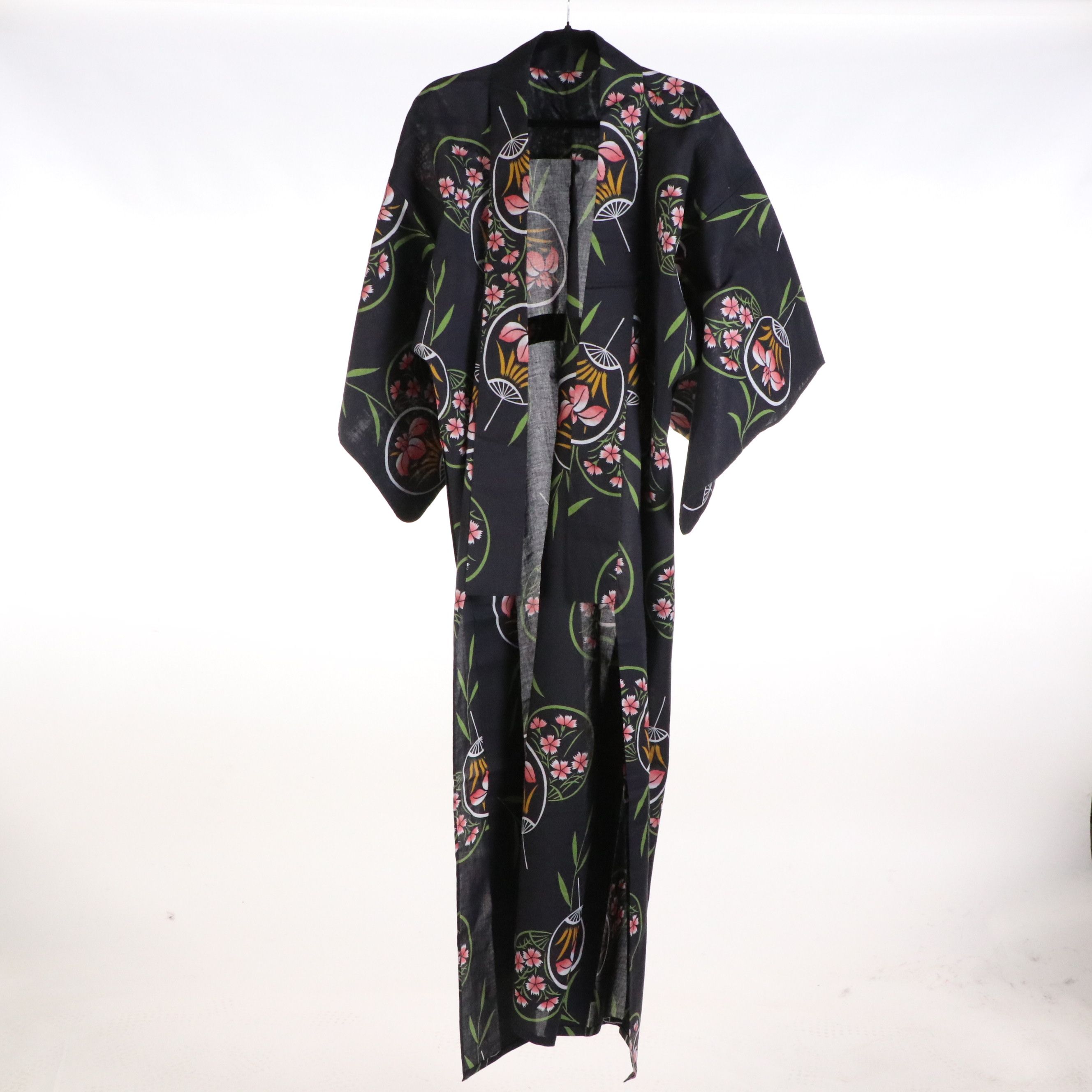 Japanese Yukata Kimonos in Floral Printed Cotton with Hanhabas and Other Kimono