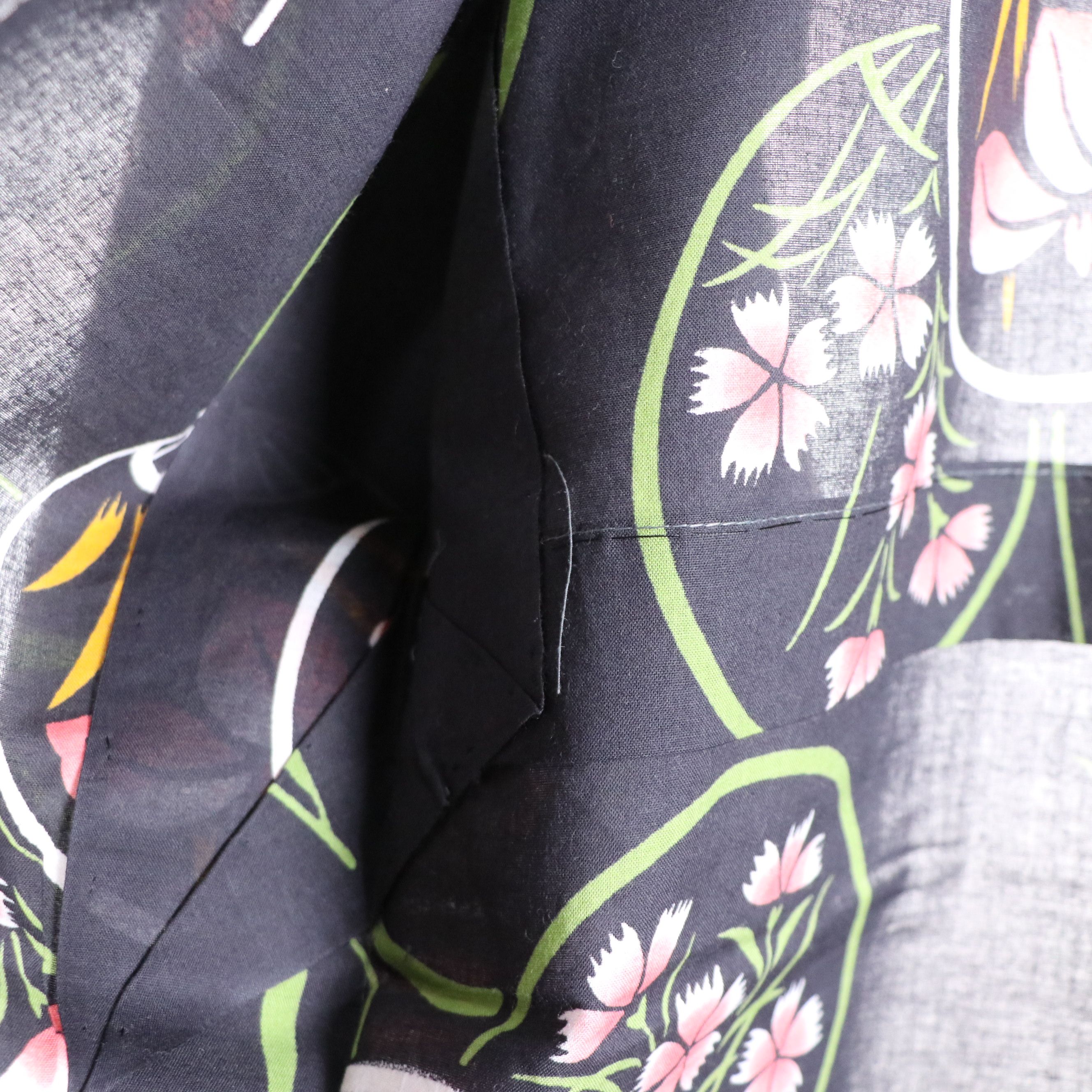 Japanese Yukata Kimonos in Floral Printed Cotton with Hanhabas and Other Kimono