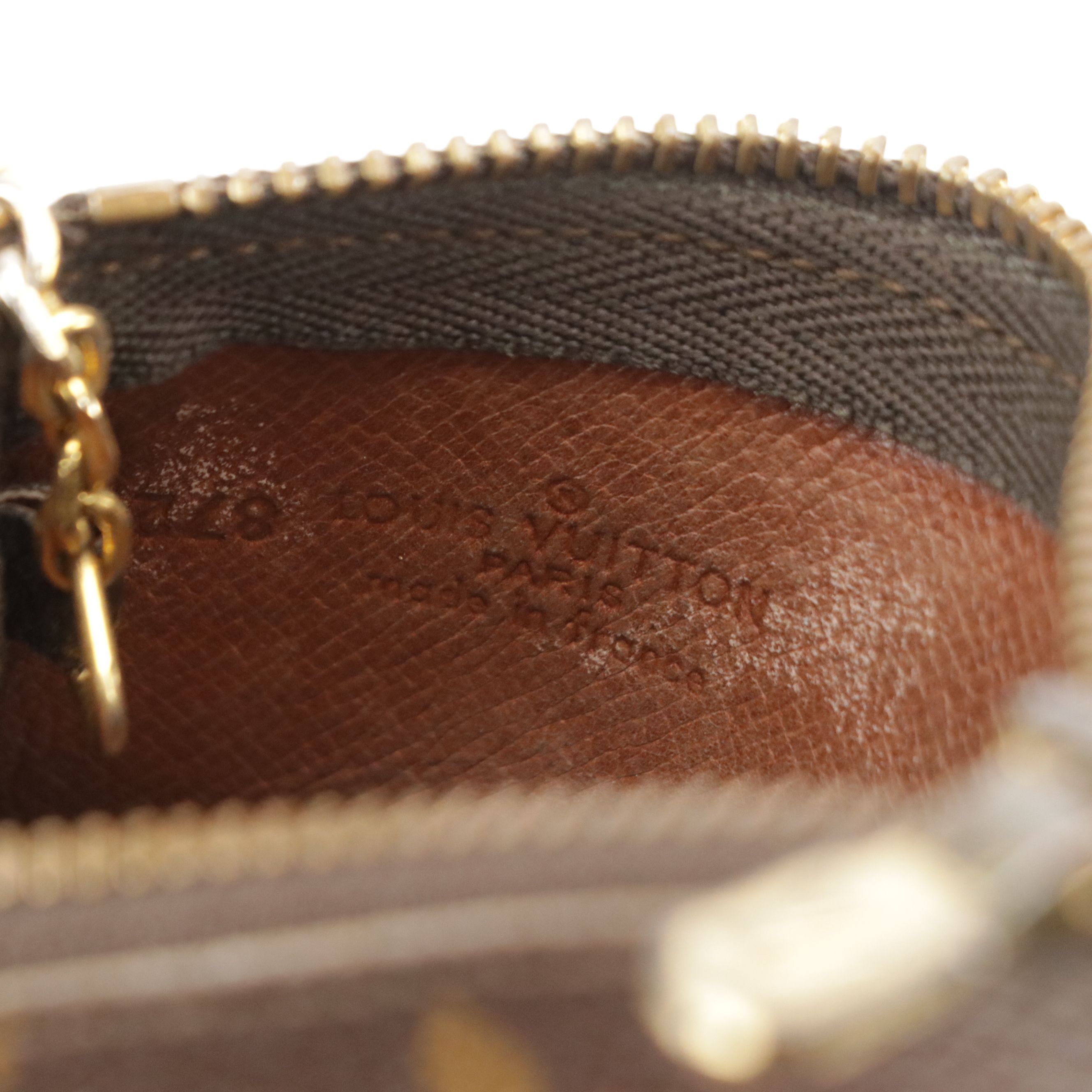 Louis Vuitton Pochette Clés in Monogram Canvas