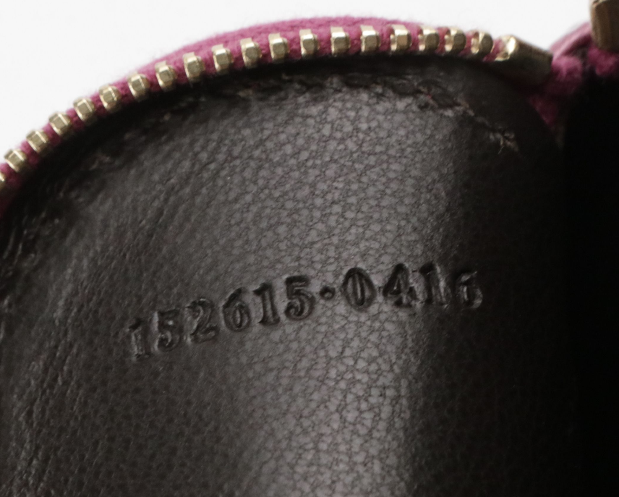 Gucci Heart Coin Pouch in Metallic Pink Guccissima Leather, With Box