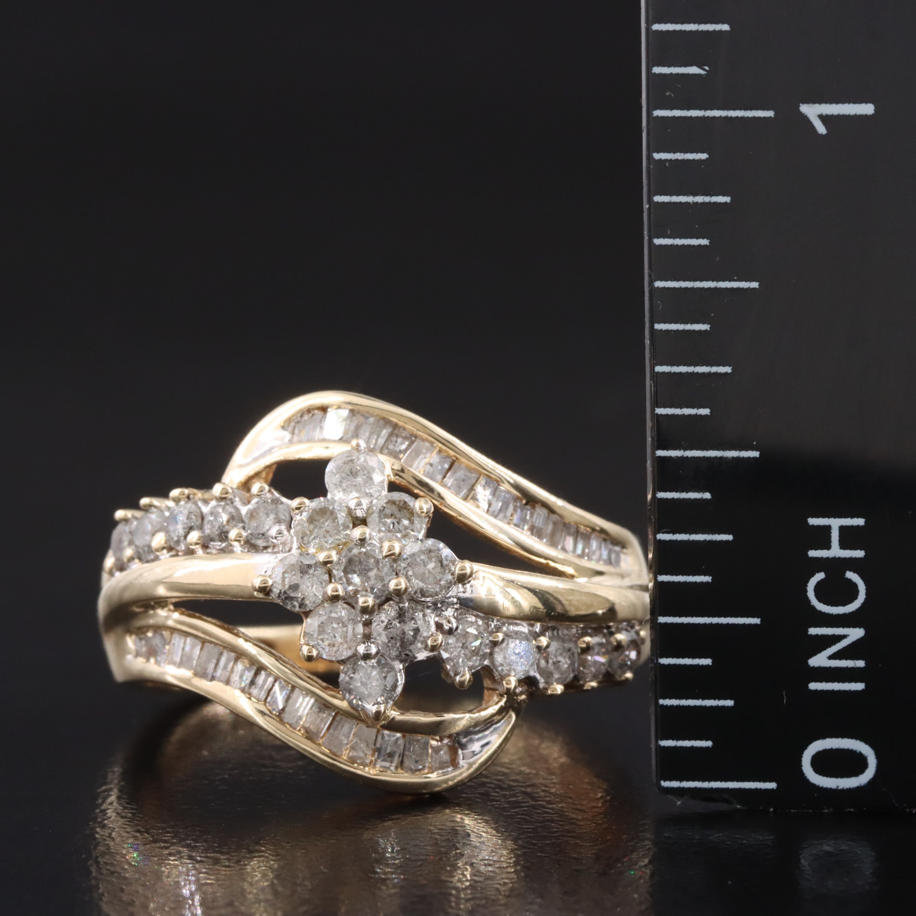 10K 0.96 CTW Diamond Cluster Ring