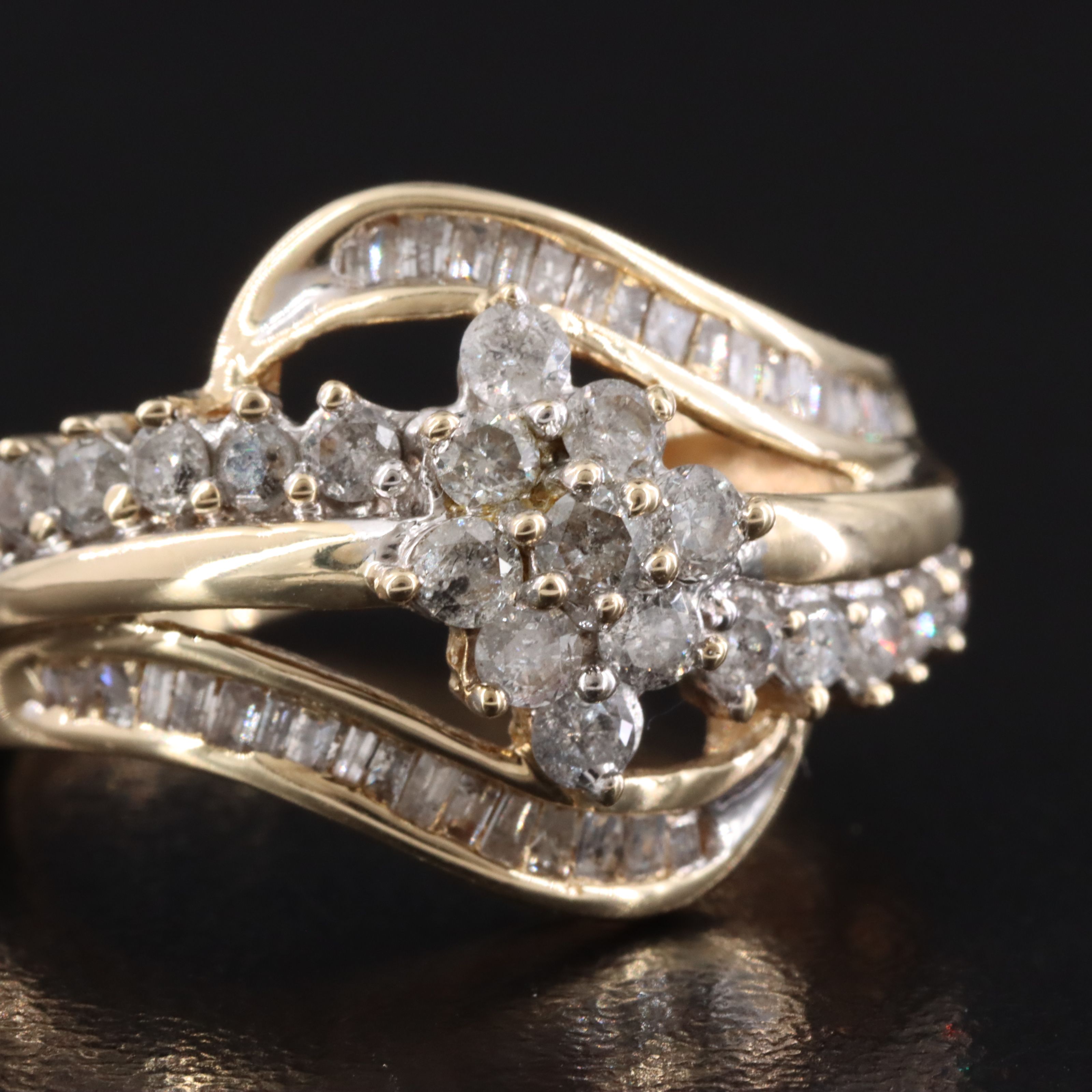 10K 0.96 CTW Diamond Cluster Ring