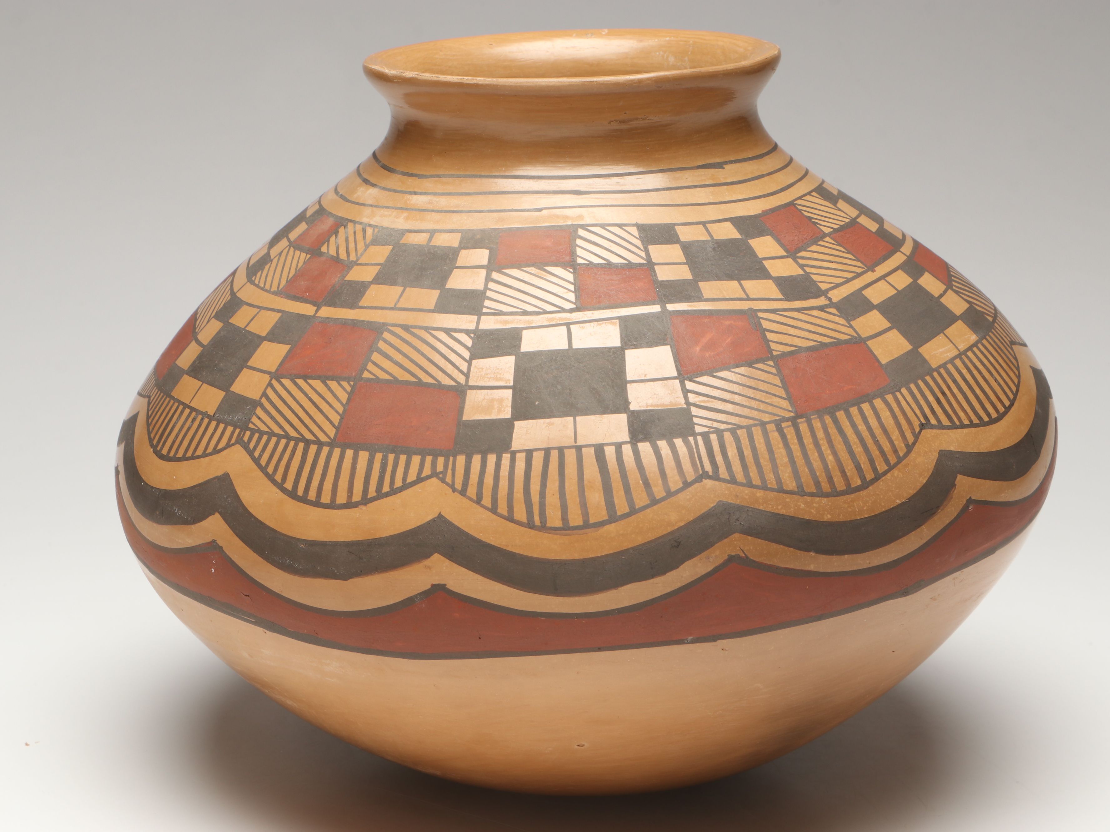 Mexican Mata Ortiz Style Hand Thrown Ceramic Pots