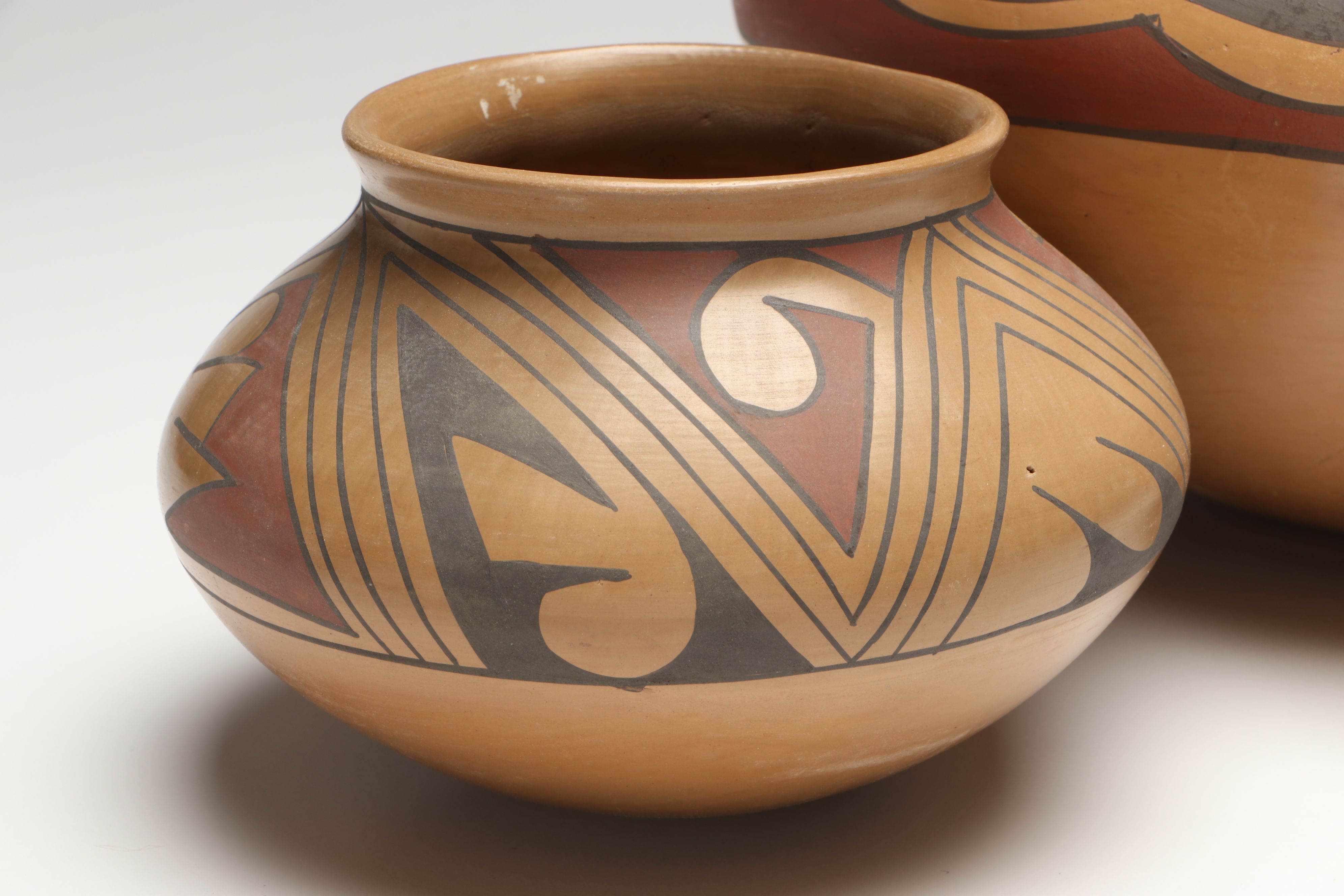 Mexican Mata Ortiz Style Hand Thrown Ceramic Pots