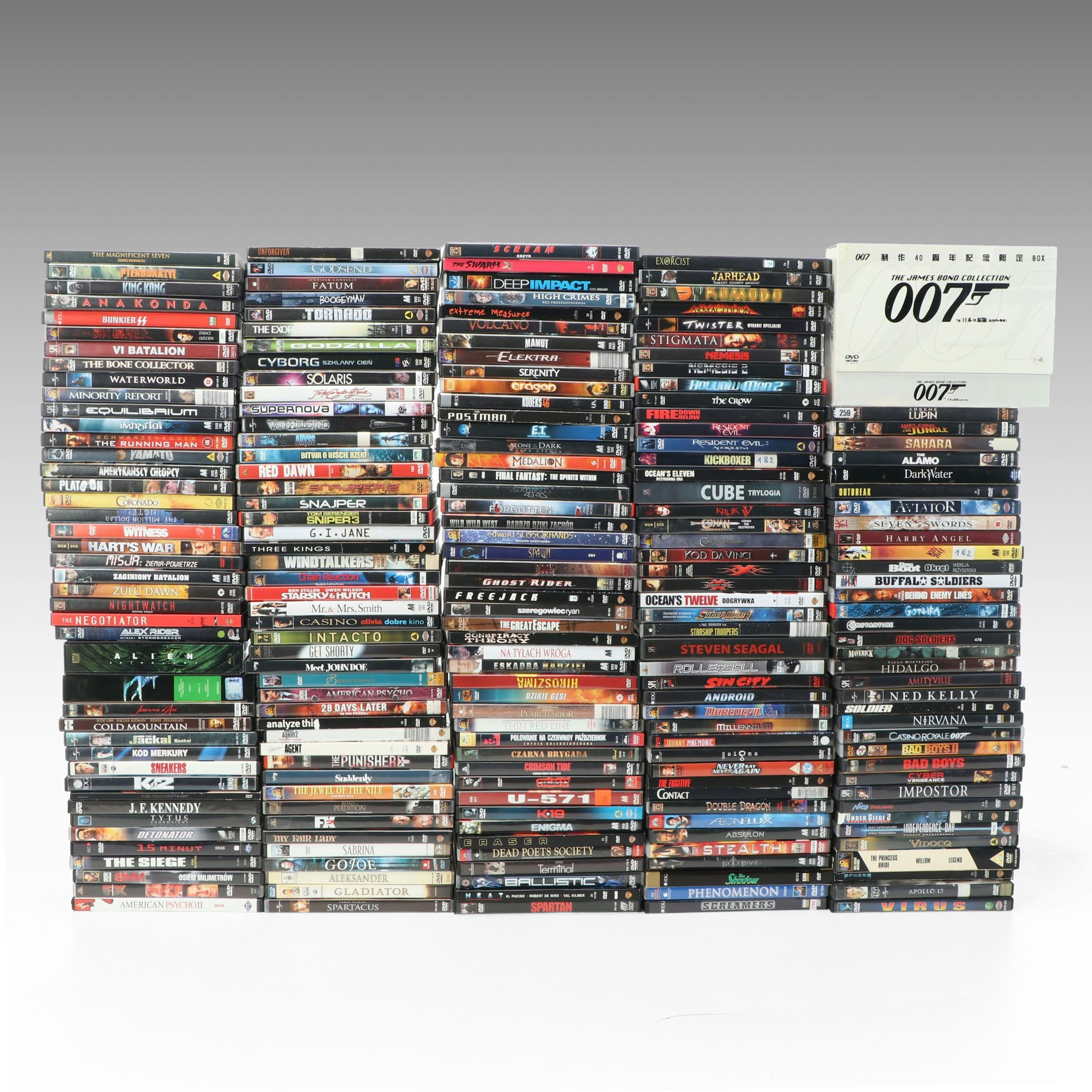 "Sin City," "Dead Poets Society," "Terminal" and More DVDs