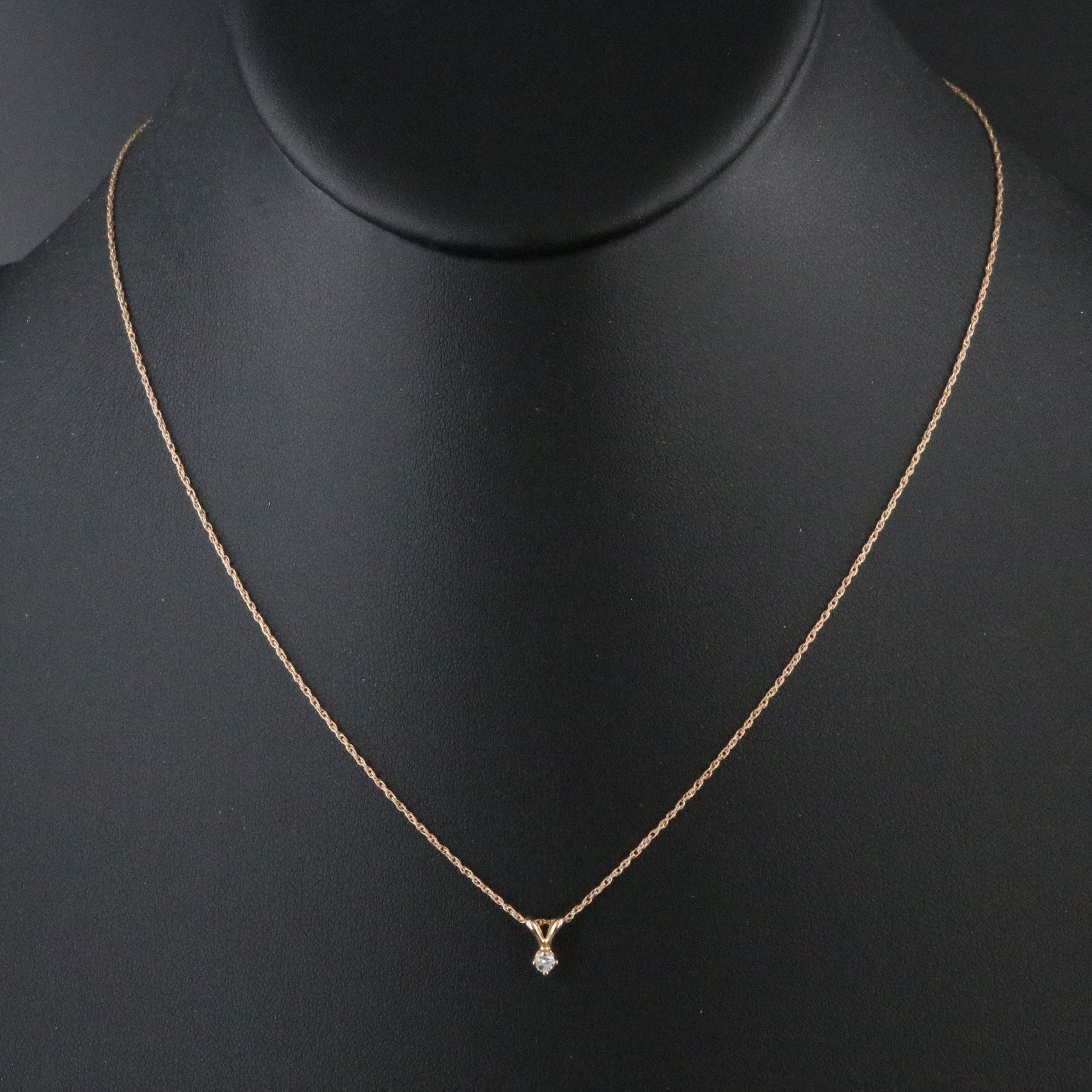 14K 0.05 CT Diamond Pendant Necklace