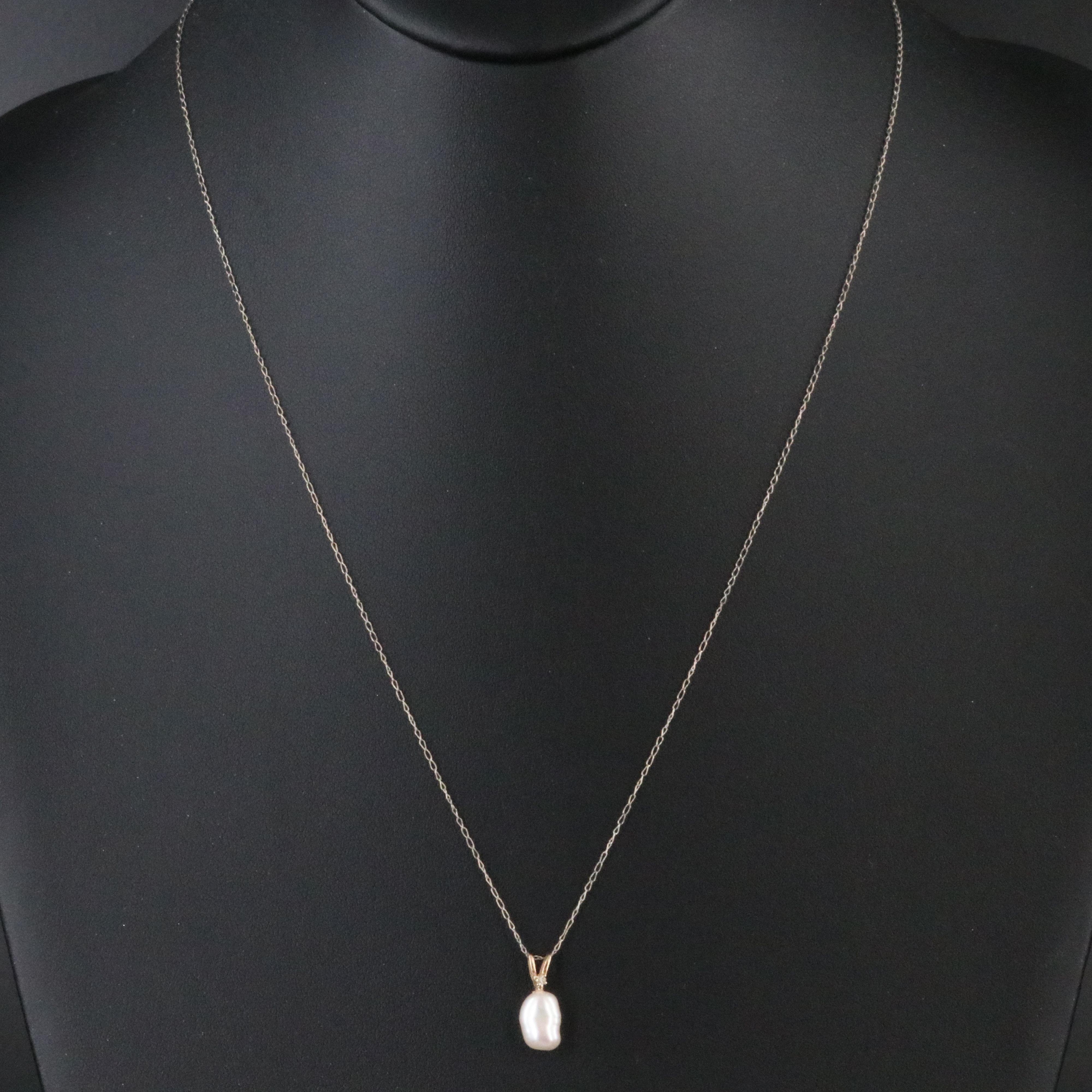14K Baroque Pearl and Diamond Pendant Necklace