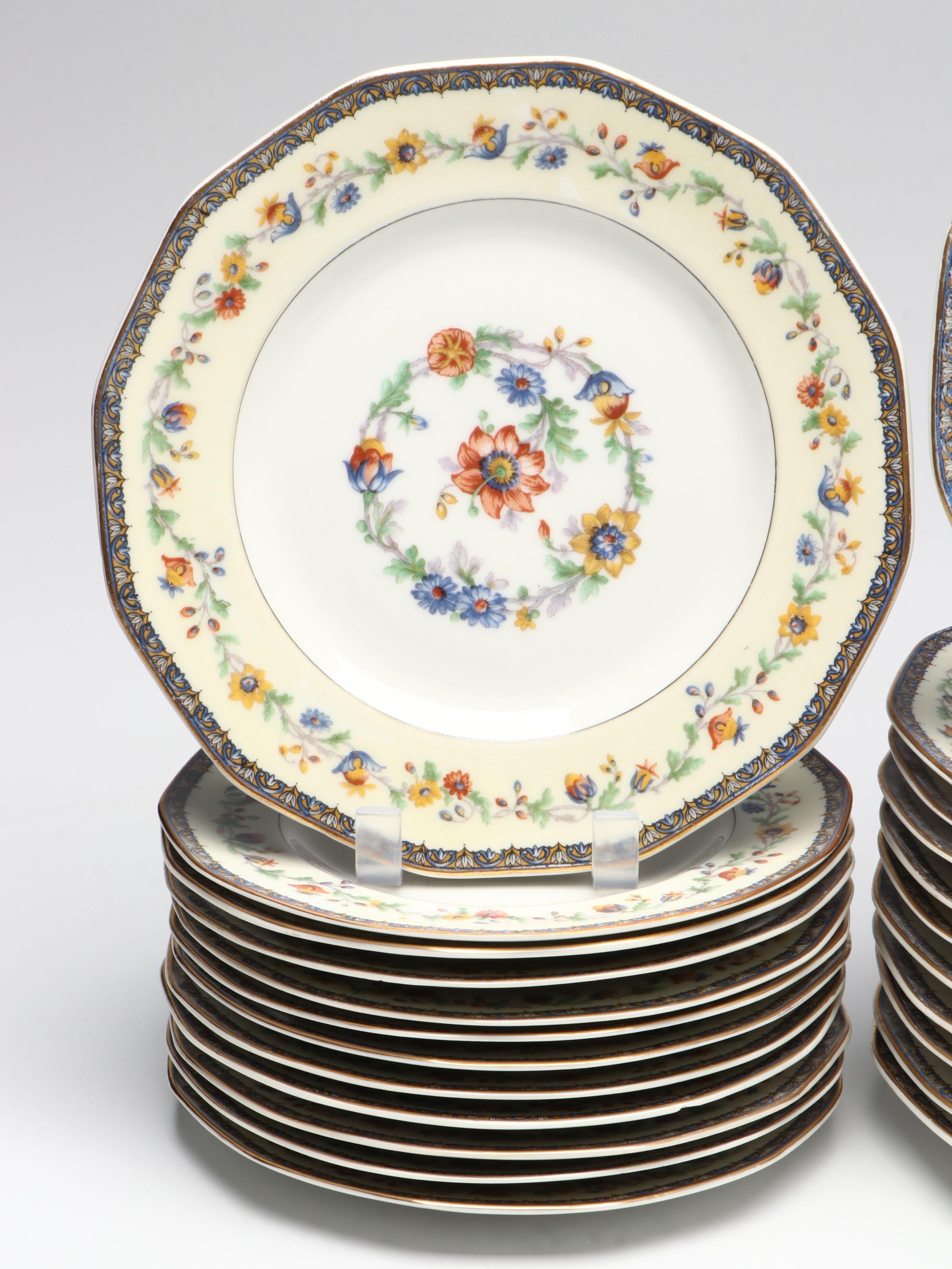 Theodore Haviland "Chateaudun" Porcelain Dinnerware