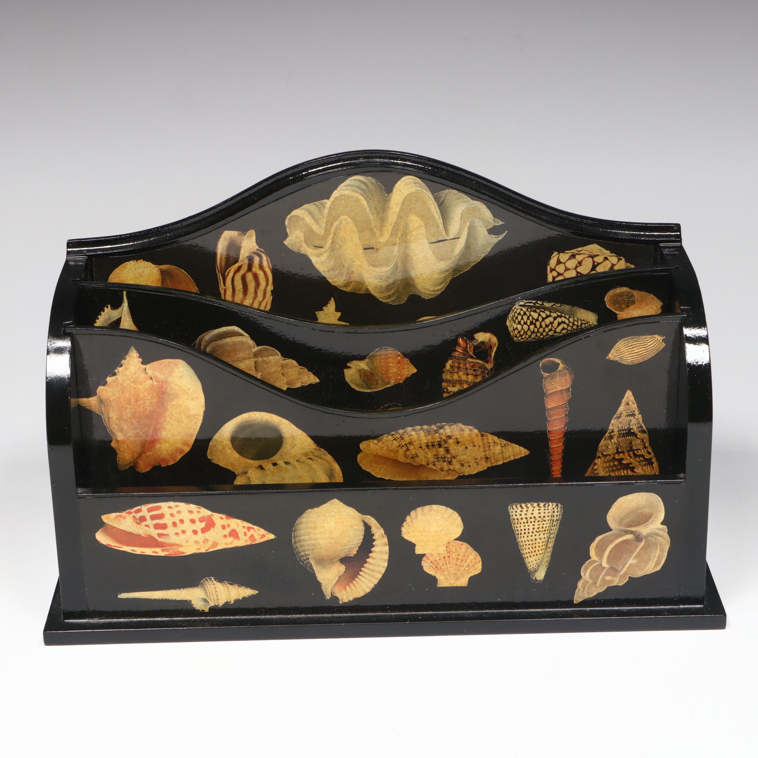 Japanese Takahashi Ceramic Pugs with Lacquered Shell Pattern Letter Holder