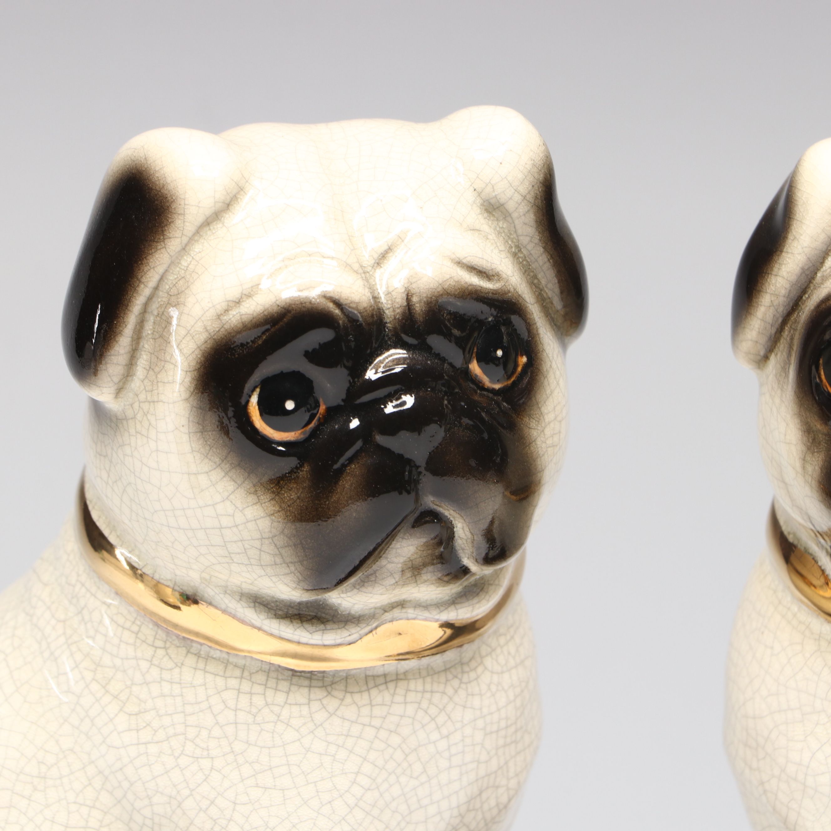 Japanese Takahashi Ceramic Pugs with Lacquered Shell Pattern Letter Holder