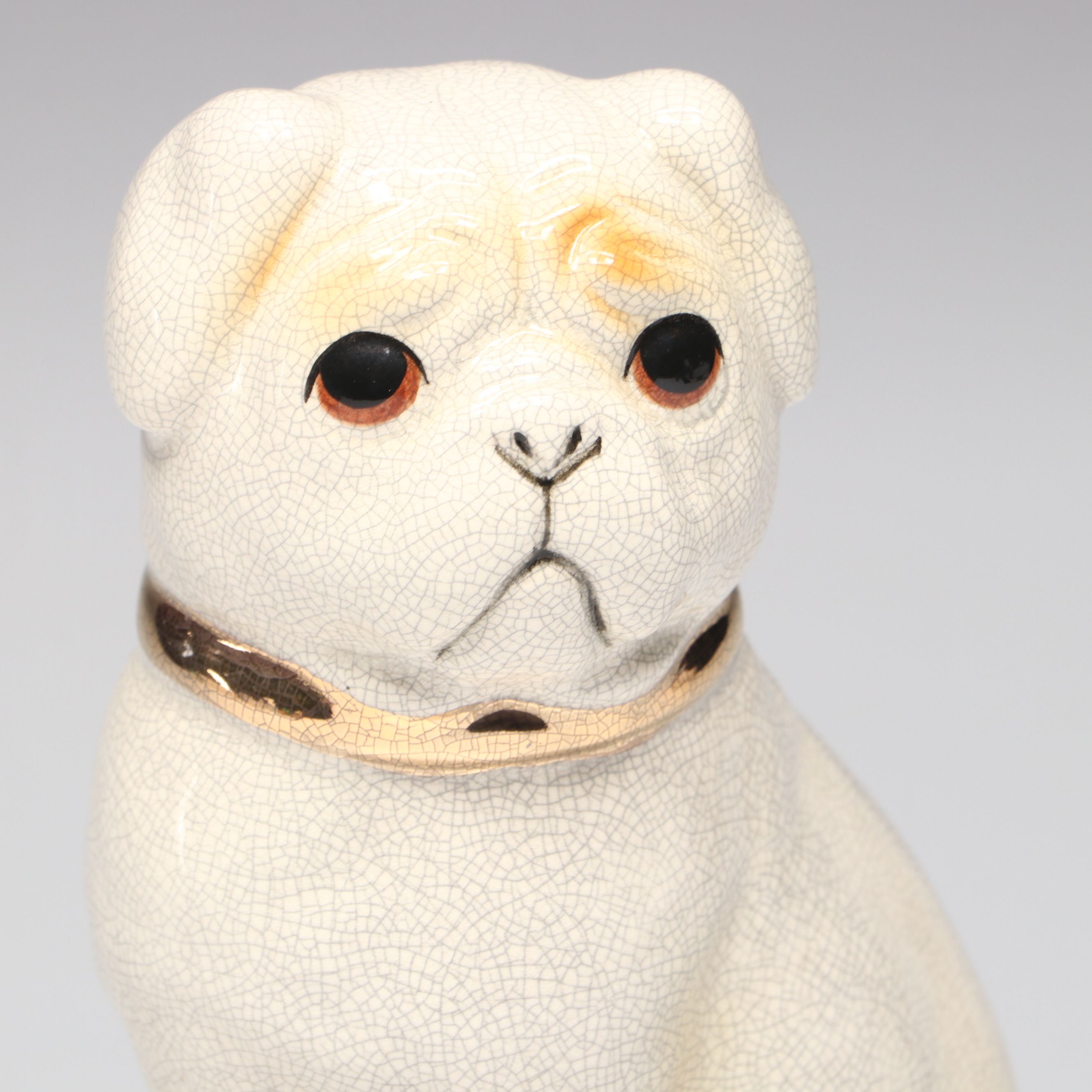 Japanese Takahashi Ceramic Pugs with Lacquered Shell Pattern Letter Holder