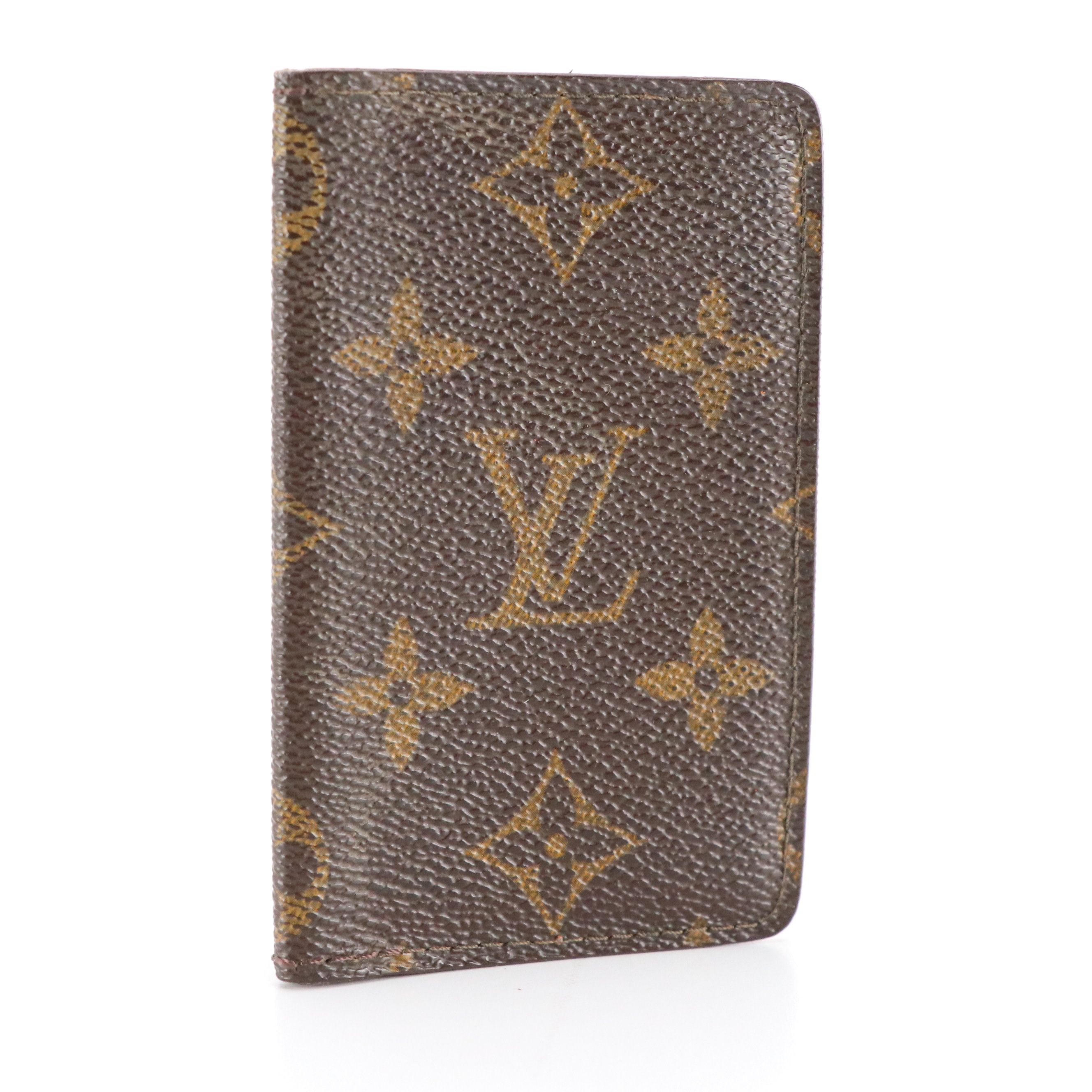 Louis Vuitton Card Holder in Monogram Canvas