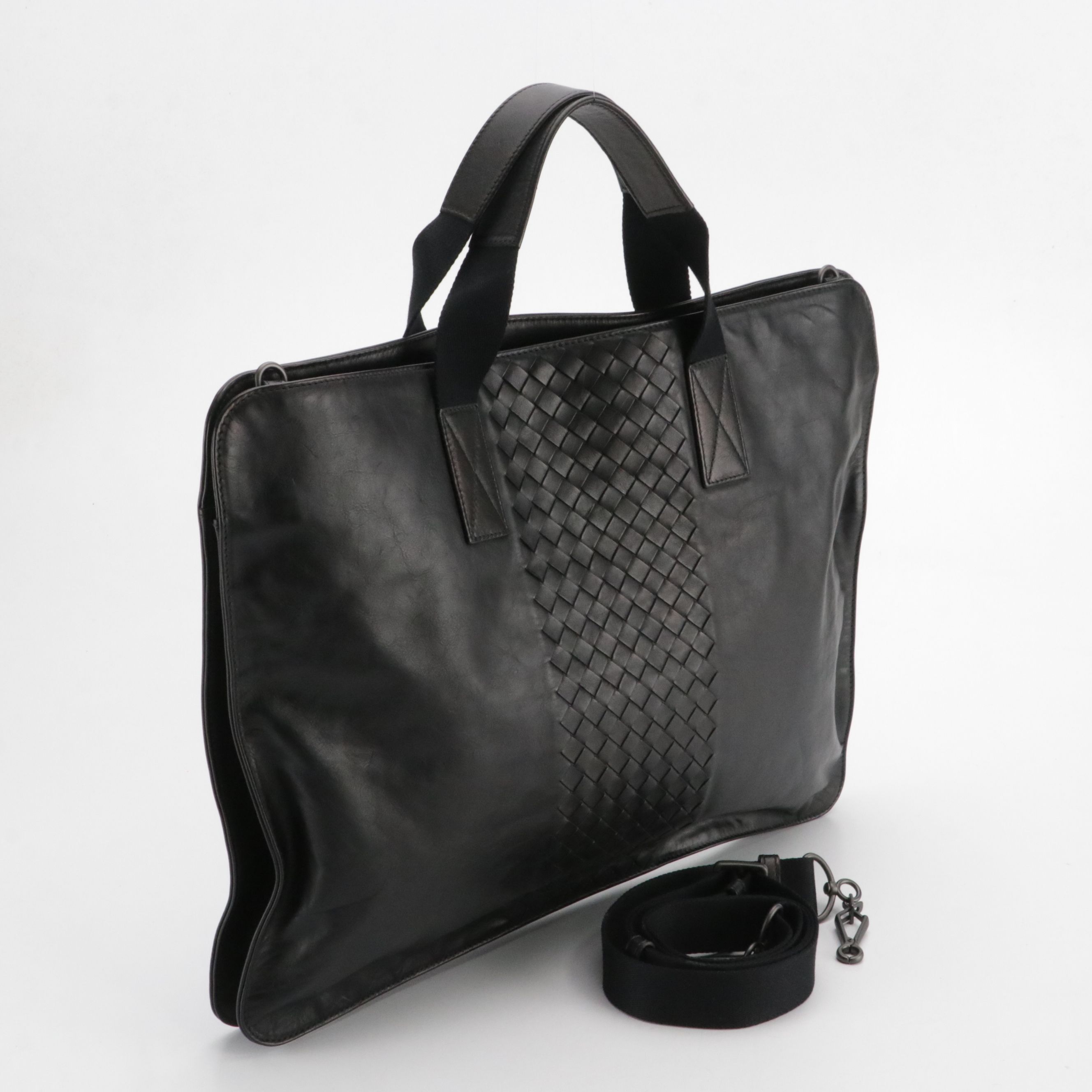 Bottega Veneta Two-Way Business Bag in Black Intrecciato and Calfskin Leather