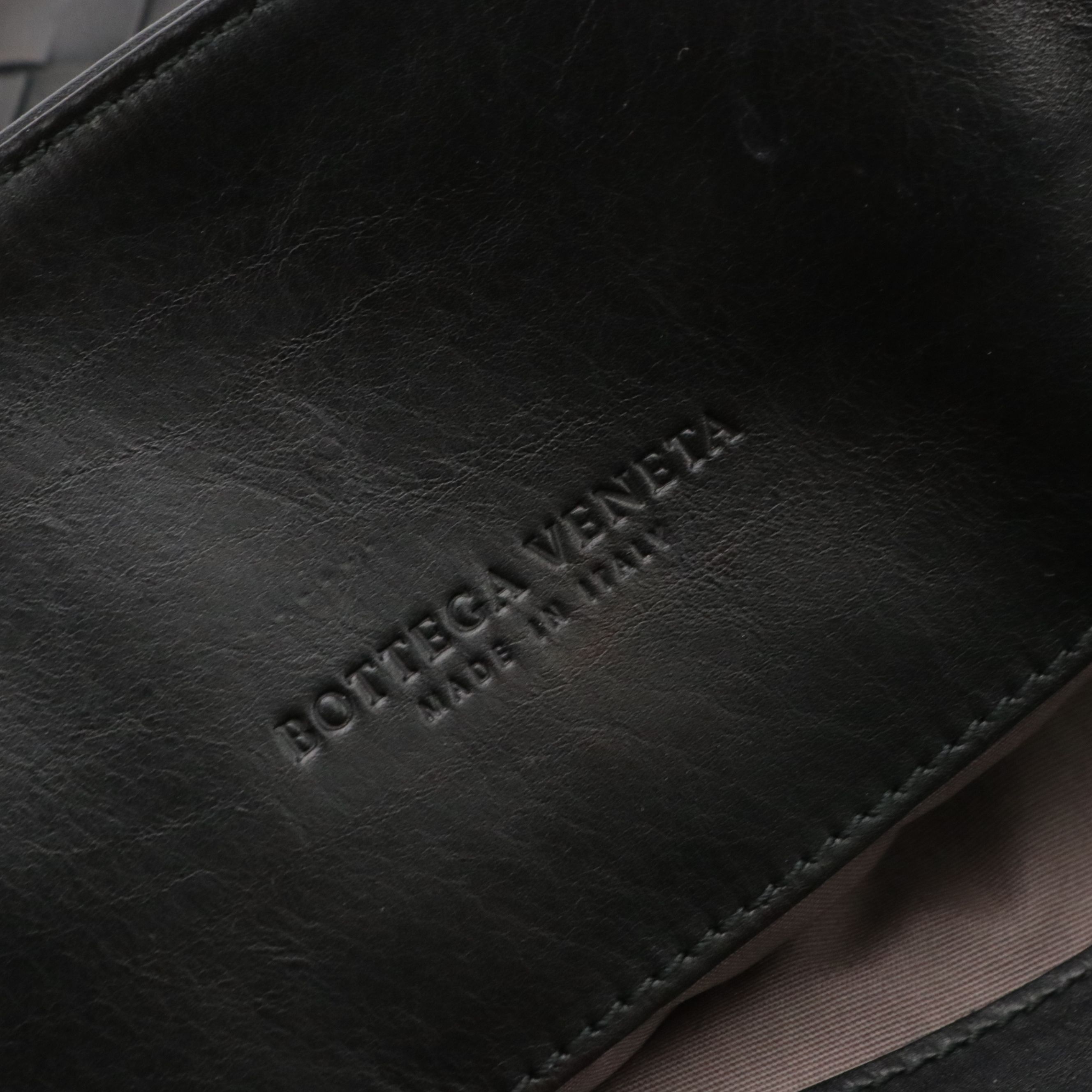 Bottega Veneta Two-Way Business Bag in Black Intrecciato and Calfskin Leather