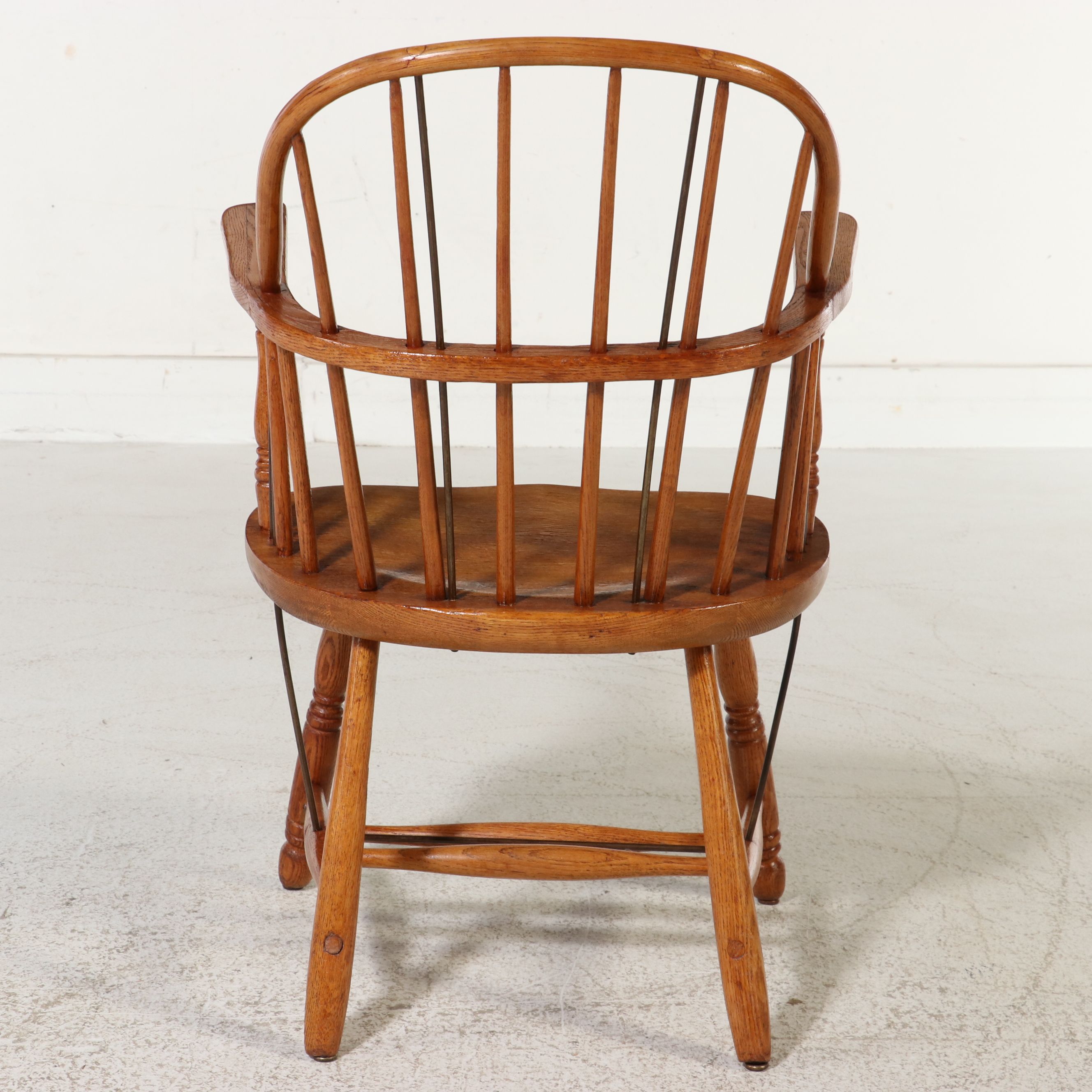 Pair of American Colonial Revival Oak Windsor Armchairs, 20th Century