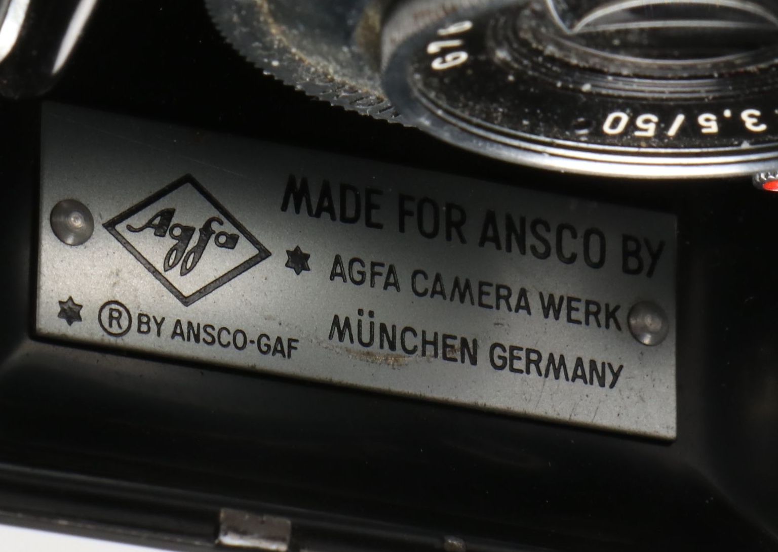 Zeiss Ikon Ikonta, Konica Pearl III and More Mid-20th Century Cameras