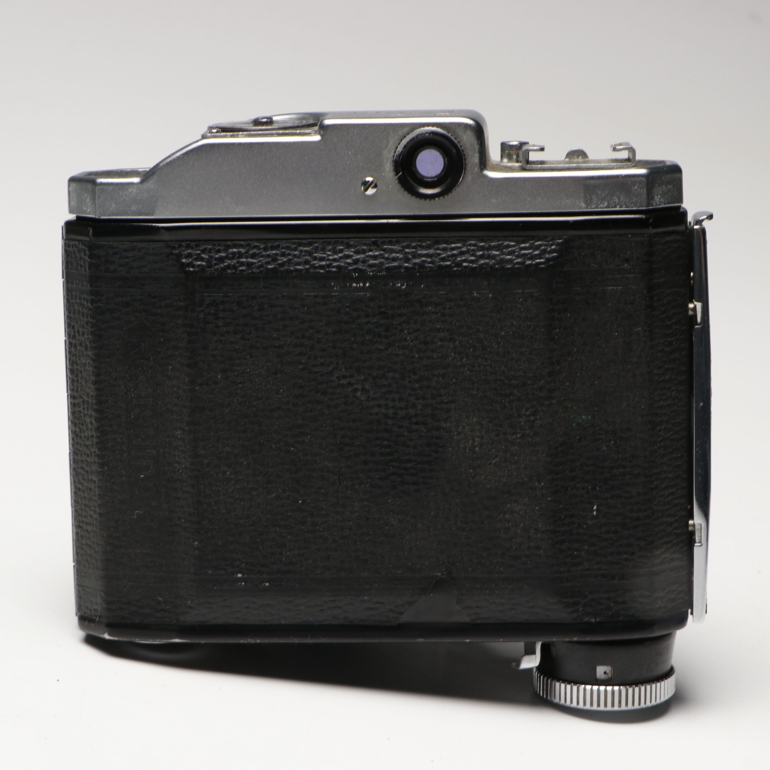 Zeiss Ikon Ikonta, Konica Pearl III and More Mid-20th Century Cameras