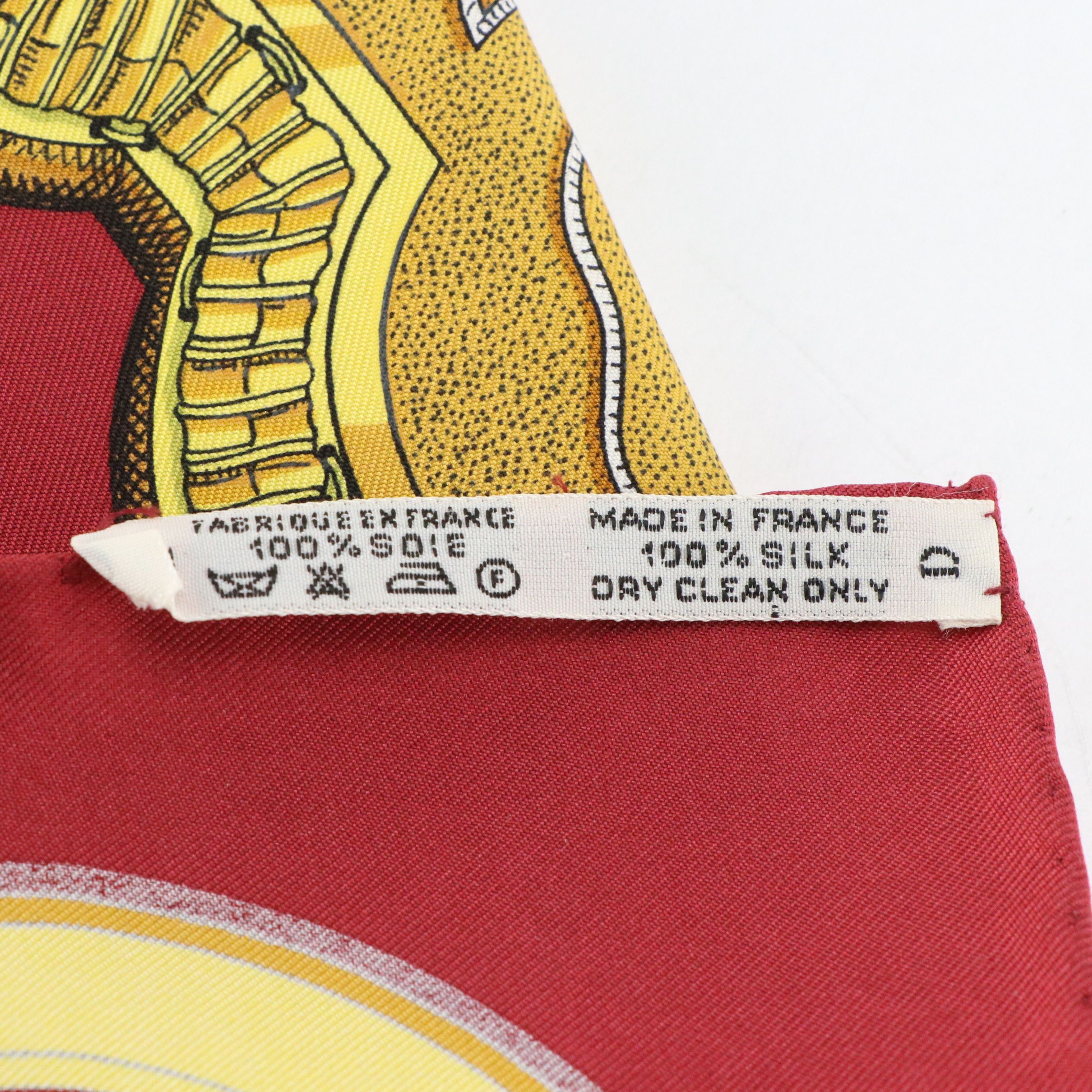 Hermès "Grand Apparat" Scarf 90 in Silk Twill with Sleeve