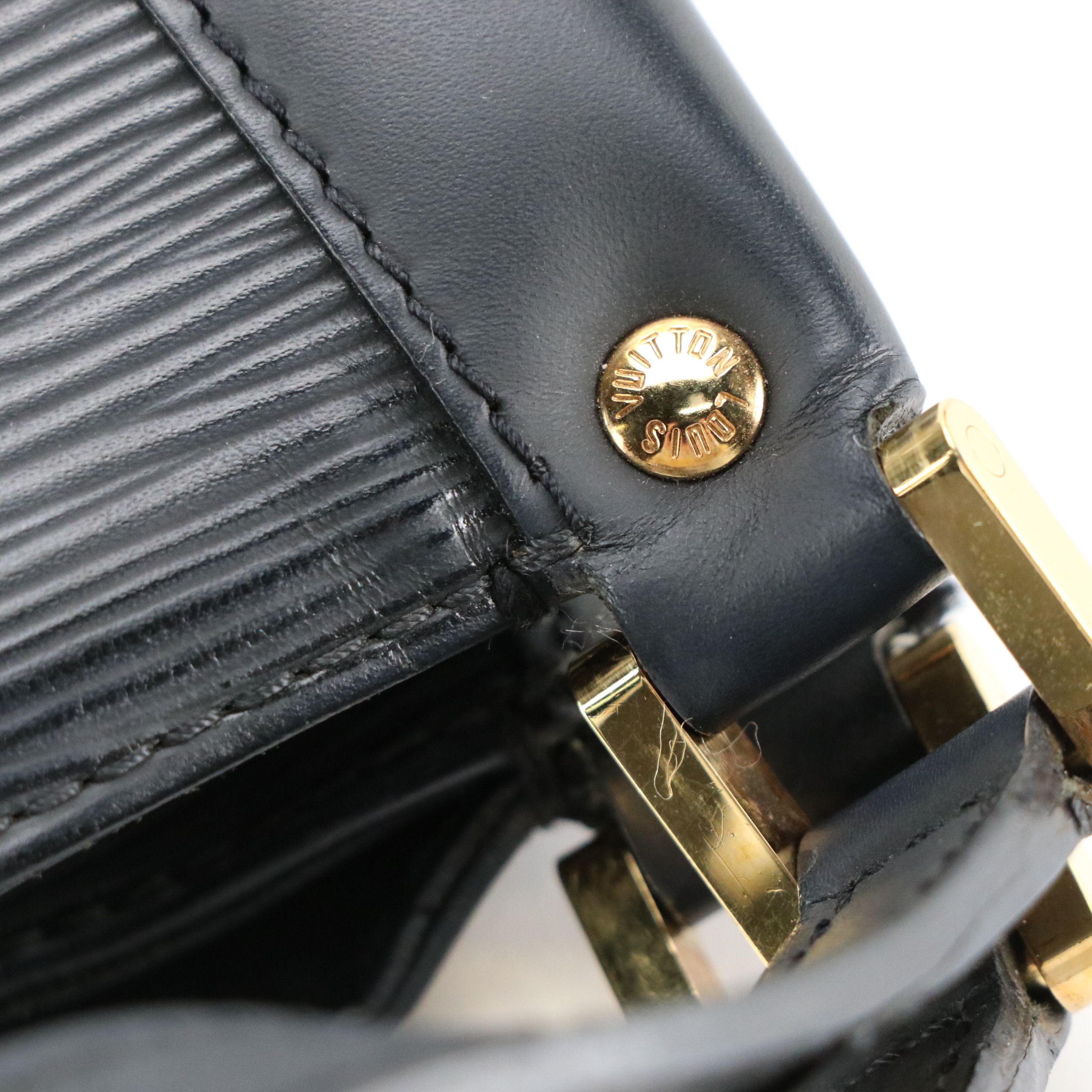 Louis Vuitton Mandara MM Bucket Tote Bag in Black Epi and Smooth Leather