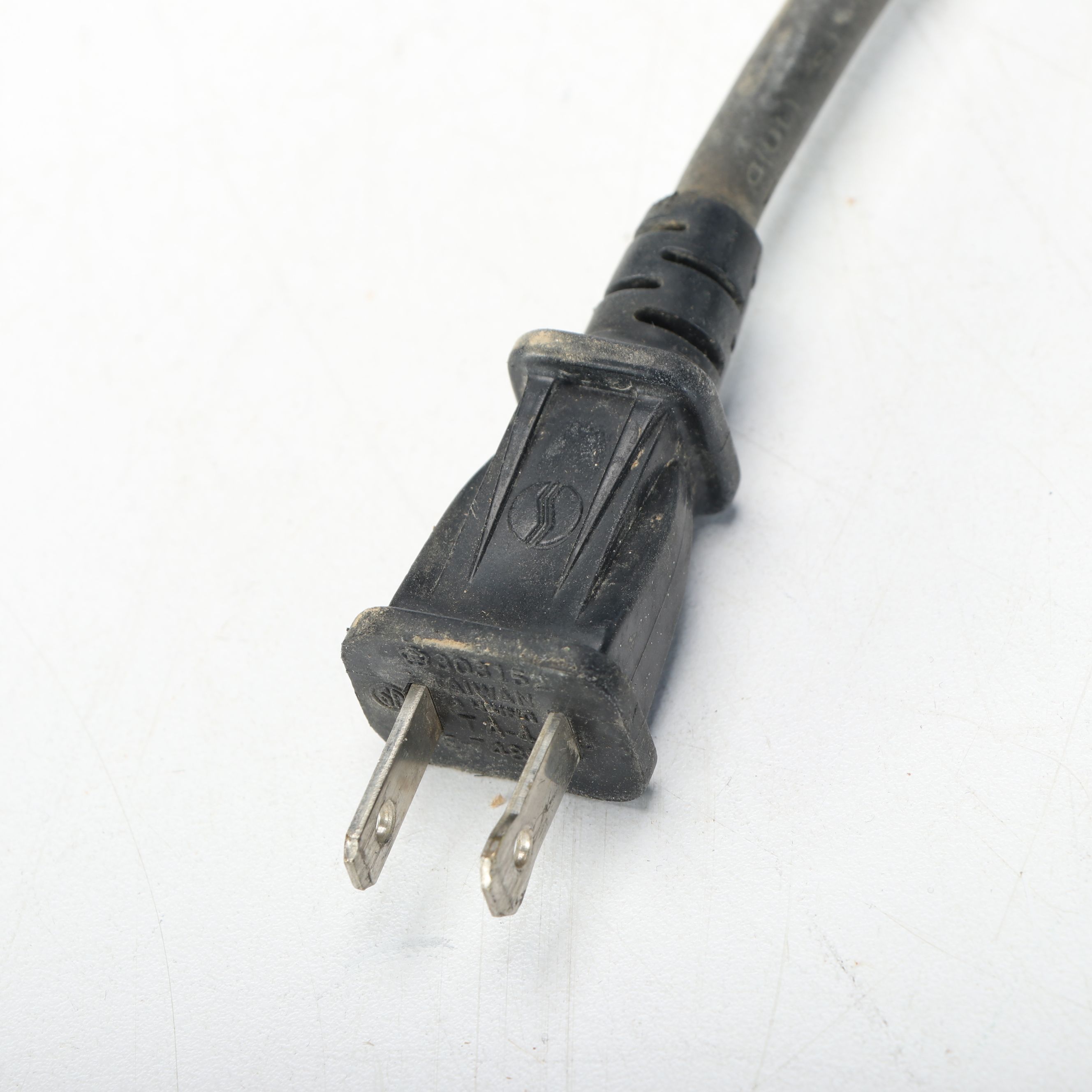 Hitachi Power Tools Corded Reciprocating Saw with Vintage Case