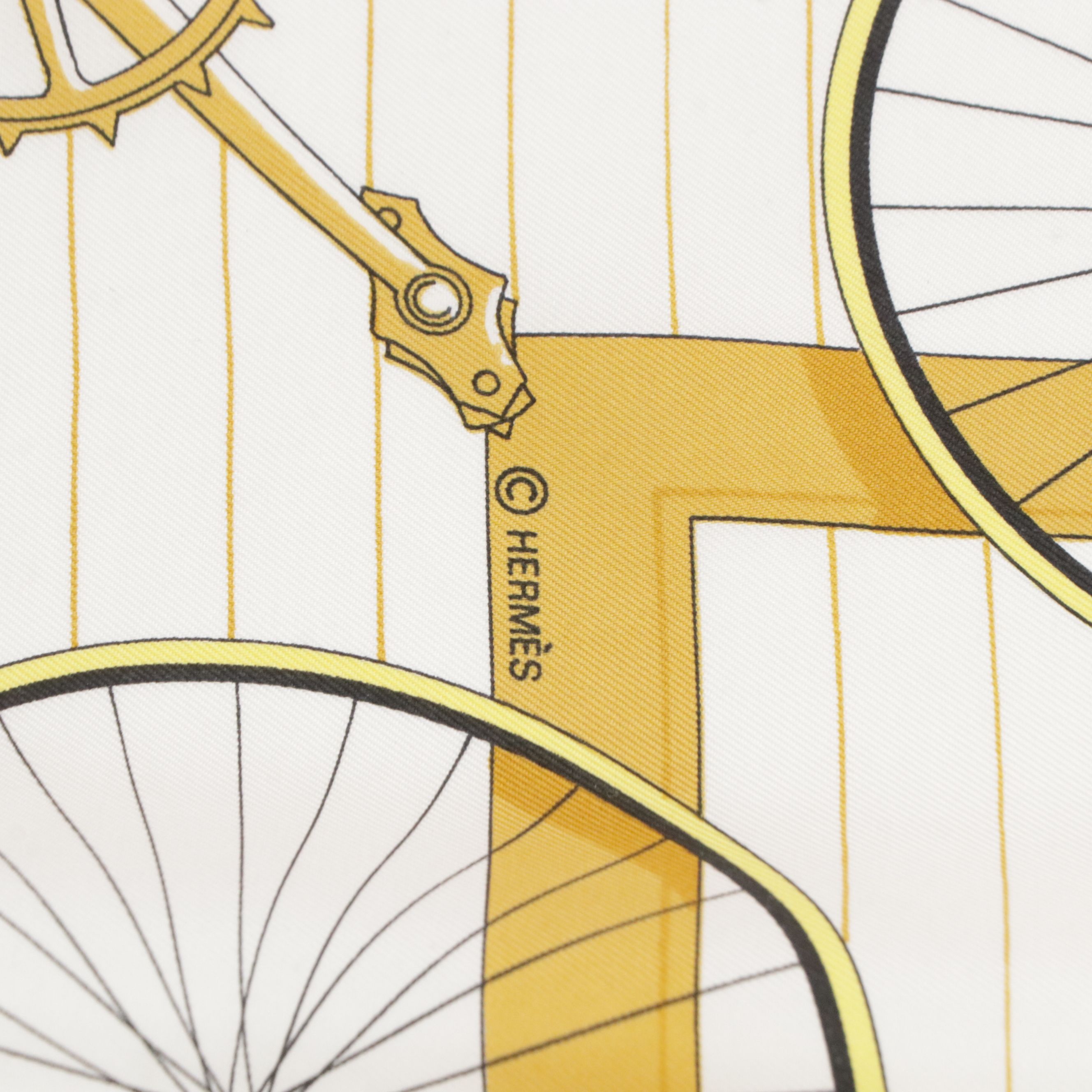 Hermès "Les Becanes" Scarf 90 in Silk Twill with Box