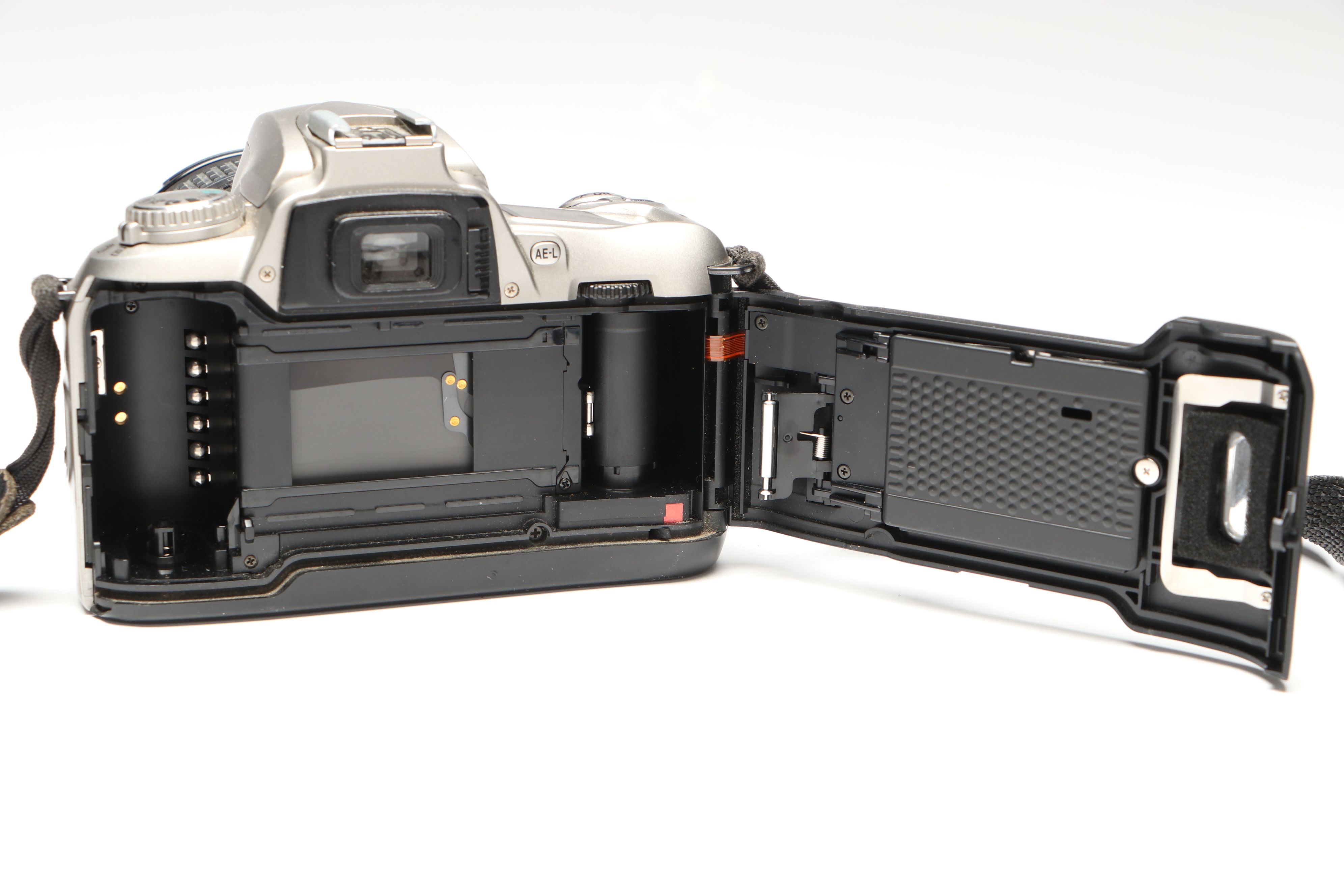 Nikon MB-D100 and Other Digital Cameras