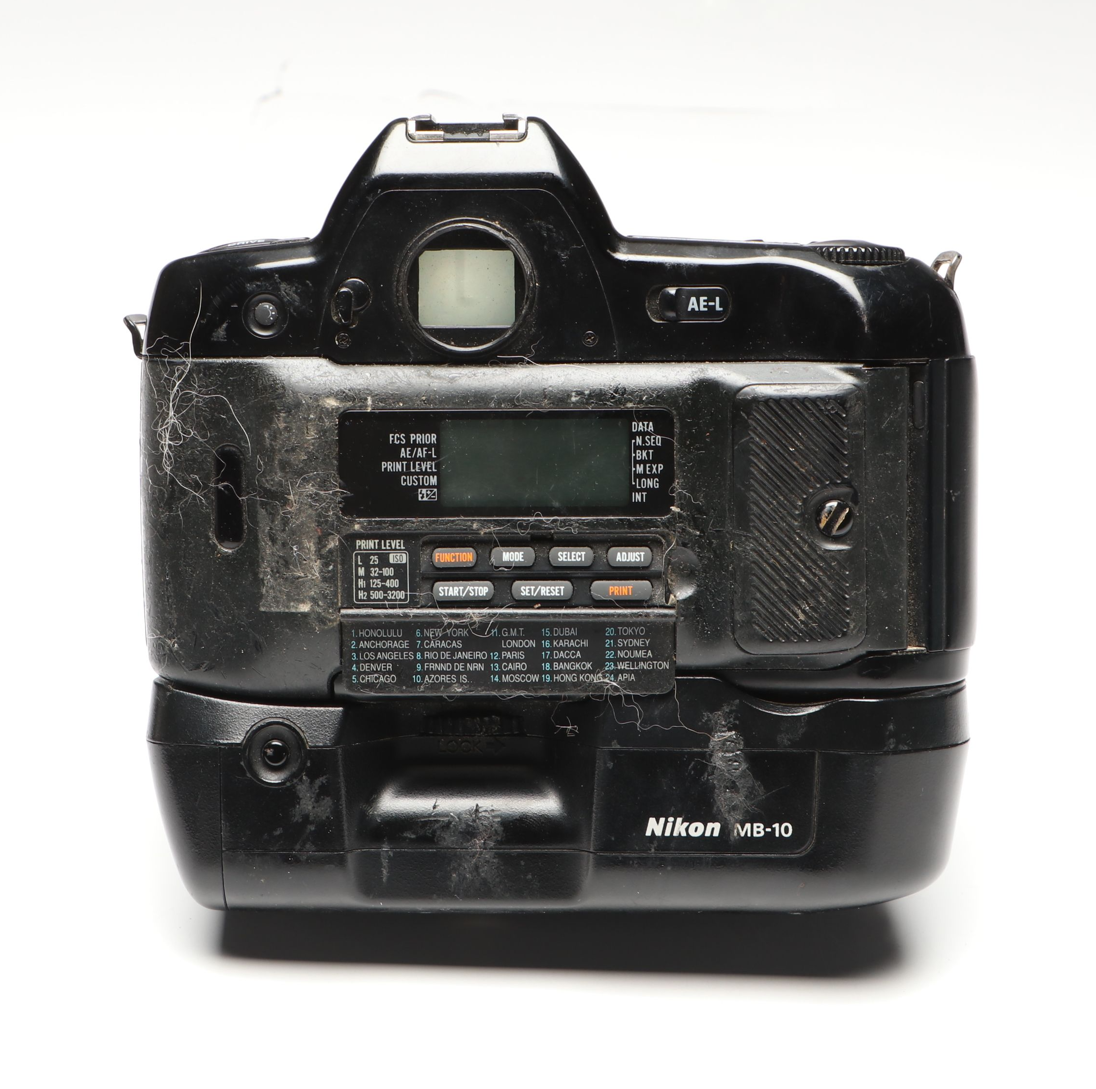 Nikon MB-D100 and Other Digital Cameras