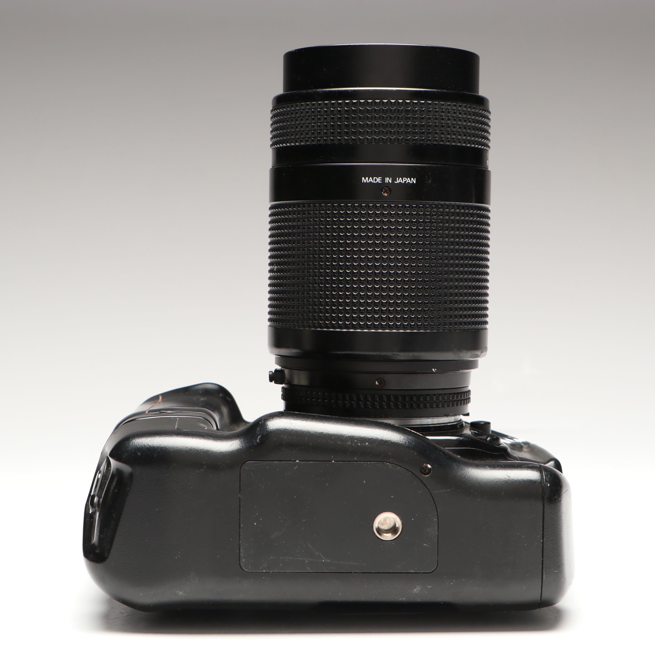 Nikon MB-D100 and Other Digital Cameras