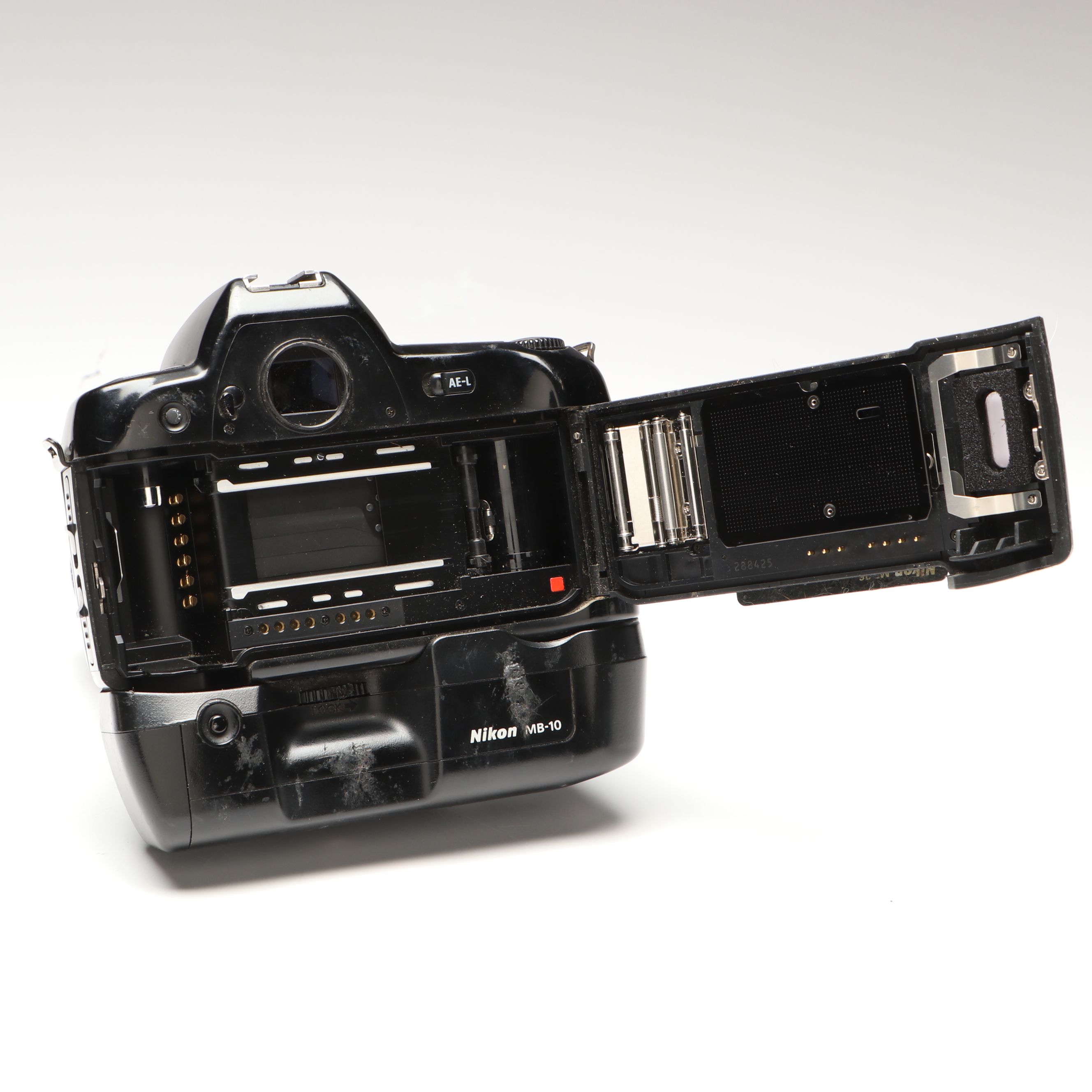 Nikon MB-D100 and Other Digital Cameras